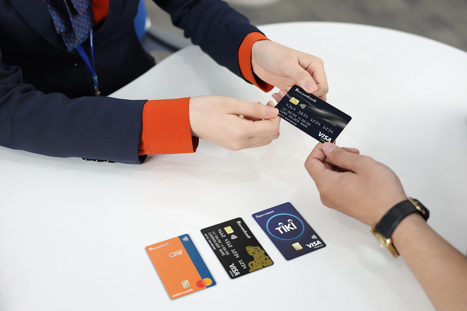 Làm thế nào để đăng ký làm thẻ visa Sacombank thông qua e-banking?