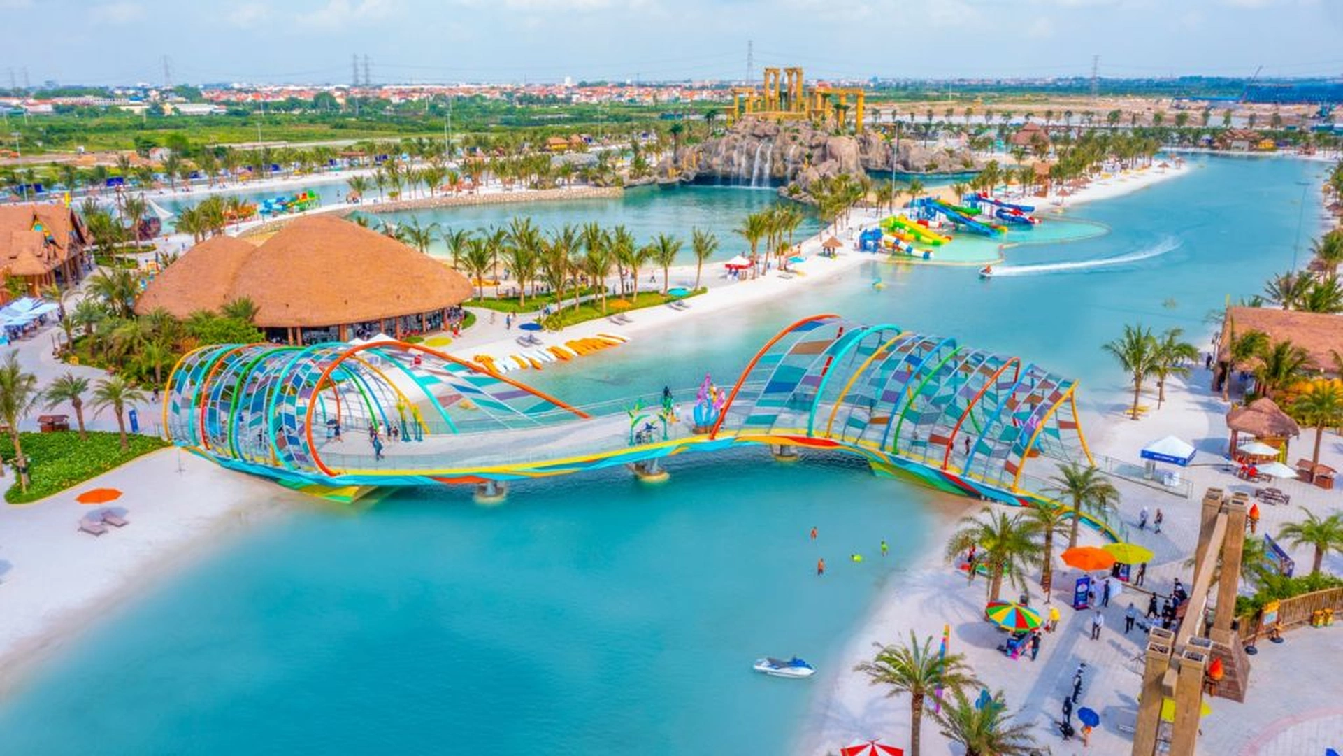 Người thuê nhà Ocean Park có được vào công viên VinWonders Wave Park miễn phí không?