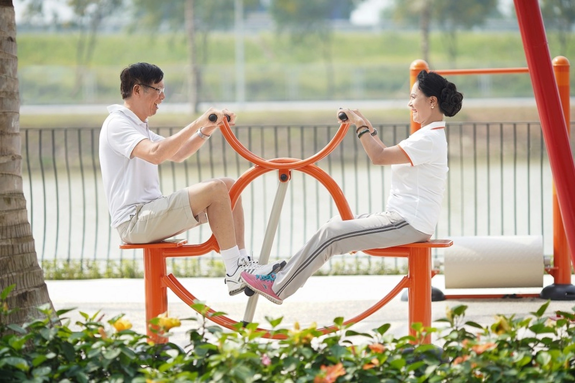 Những tiện ích nào tại Vinhomes Ocean Park giúp người cao tuổi duy trì sức khỏe và tinh thần khi thuê chung cư?