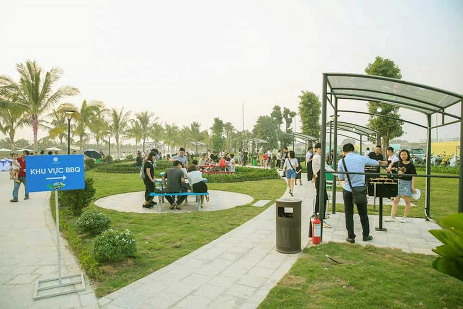 Tiện ích thể thao và y tế tại Vinhomes Ocean Park có đáp ứng nhu cầu người cao tuổi khi thuê chung cư không?