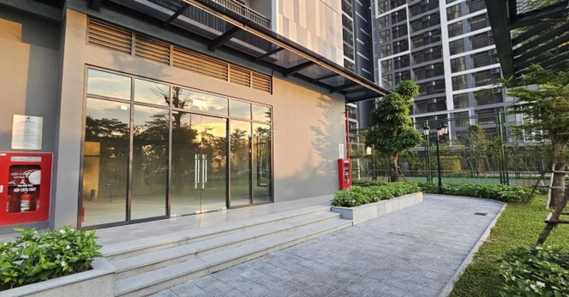 Shophouse Vinhomes Ocean Park chân đế cho thuê tòa P4 phân khu The Pavilion có thiết kế như thế nào?