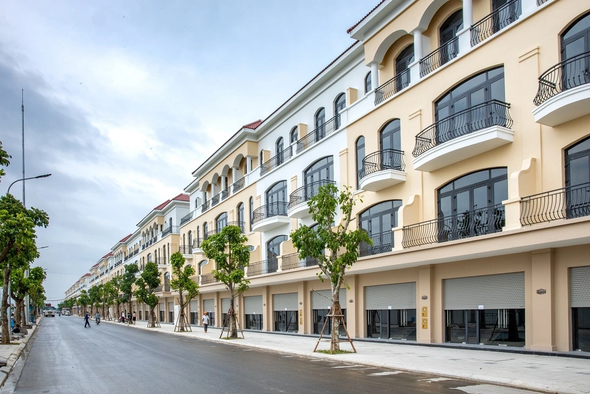 Thứ cấp cao tầng Hà Nội T4/2025: Vinhomes Ocean Park trở lại, Vinhomes Smart City giữ vững thế trận