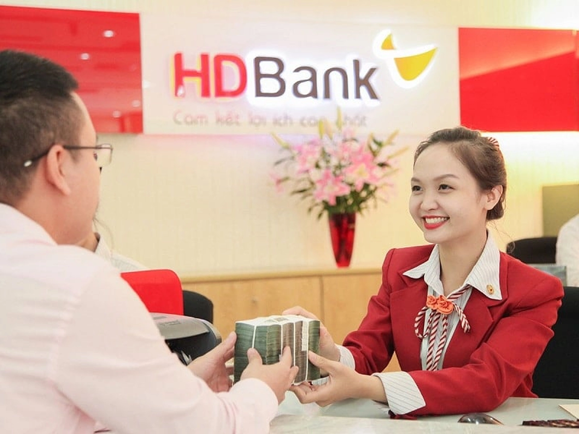 Lãi suất ngân hàng hôm nay 18/6/2025: HDBank niêm yết 6% kỳ hạn 18 tháng