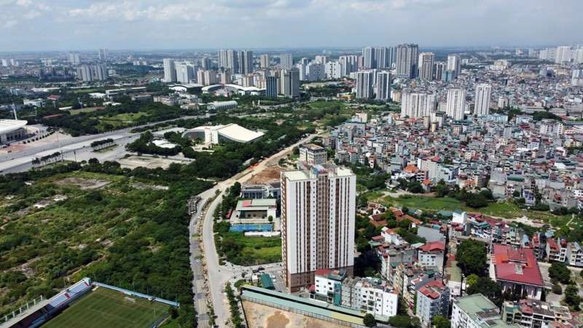 Thổ cư giảm sâu, chung cư lên ngôi: Bức tranh trái chiều của thị trường thứ cấp Hà Nội nửa đầu 2025