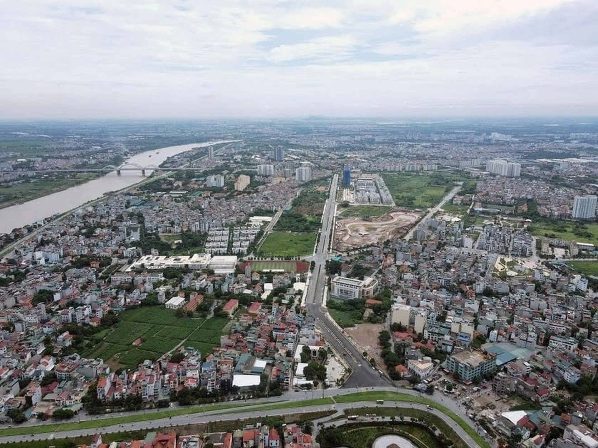 Vì sao Long Biên liên tục dẫn đầu lượng giao dịch thổ cư toàn Hà Nội?