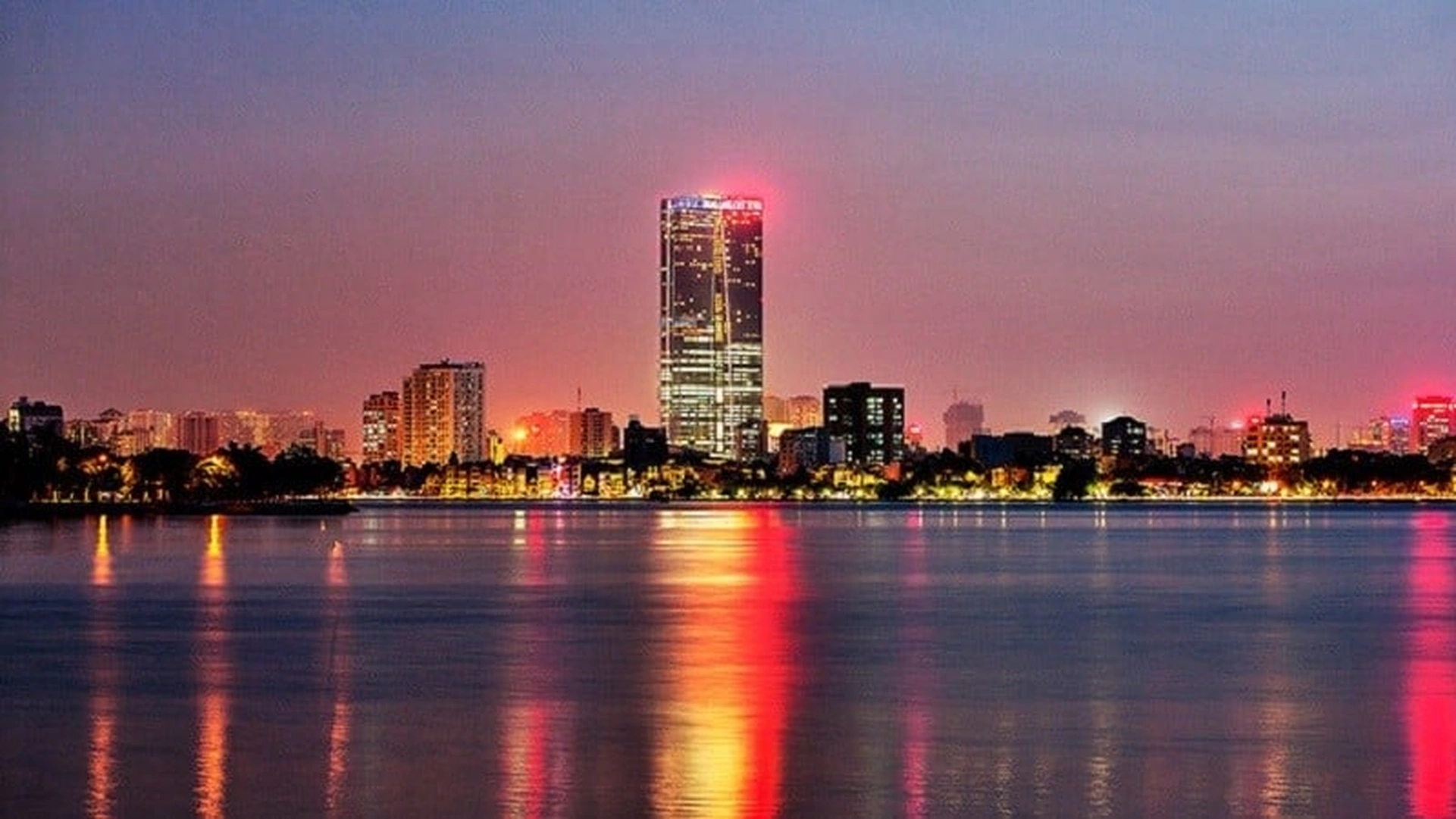 Hướng dẫn cách di chuyển từ Vinhomes Smart City đến Lotte Center Hà Nội