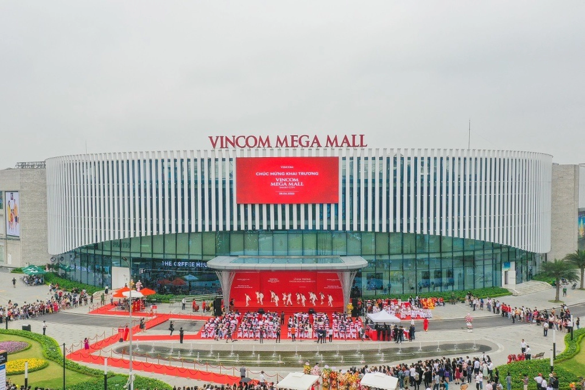 Khám phá những trung tâm thương mại nằm gần dự án Vinhomes Smart City