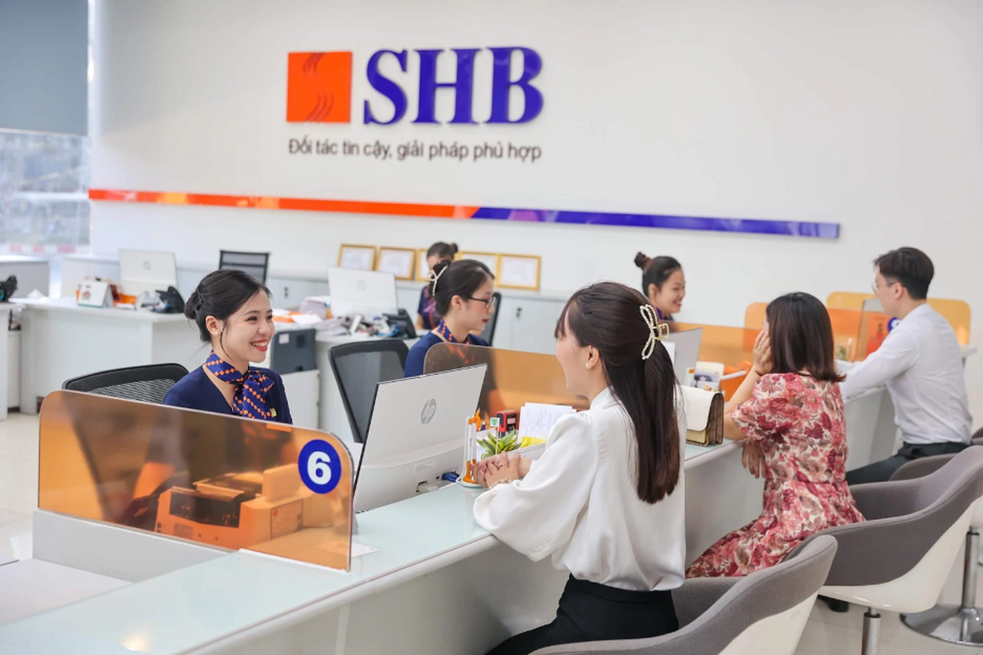 Lãi suất ngân hàng SHB Bank năm 2023 đang là bao nhiêu? Ngân hàng có cho vay mua dự án Masteri Waterfront không?