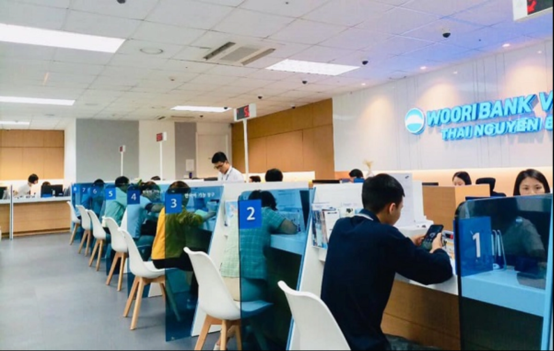 Lãi suất ngân hàng Woori Bank năm 2023 đang là bao nhiêu? Ngân hàng có cho vay mua dự án Masteri West Heights không?