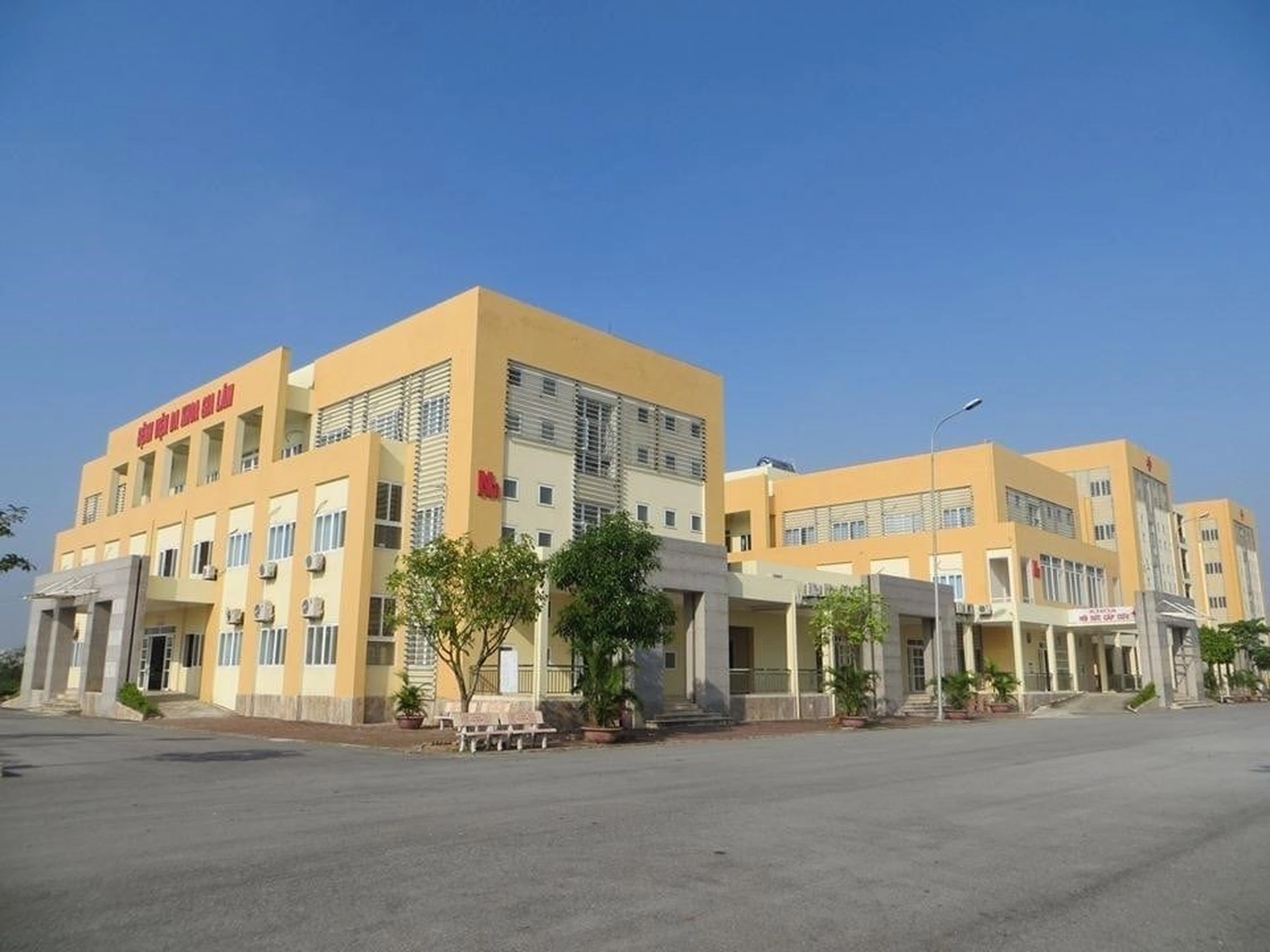  Bệnh viện Đa khoa Gia Lâm cách khu đô thị Vinhomes Ocean Park bao xa?