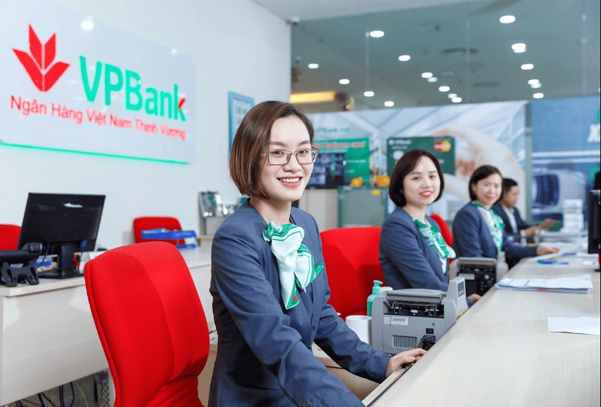 Phòng giao dịch ngân hàng VPBank nằm ở tòa nào khu đô thị Vinhomes Smart City Tây Mỗ?