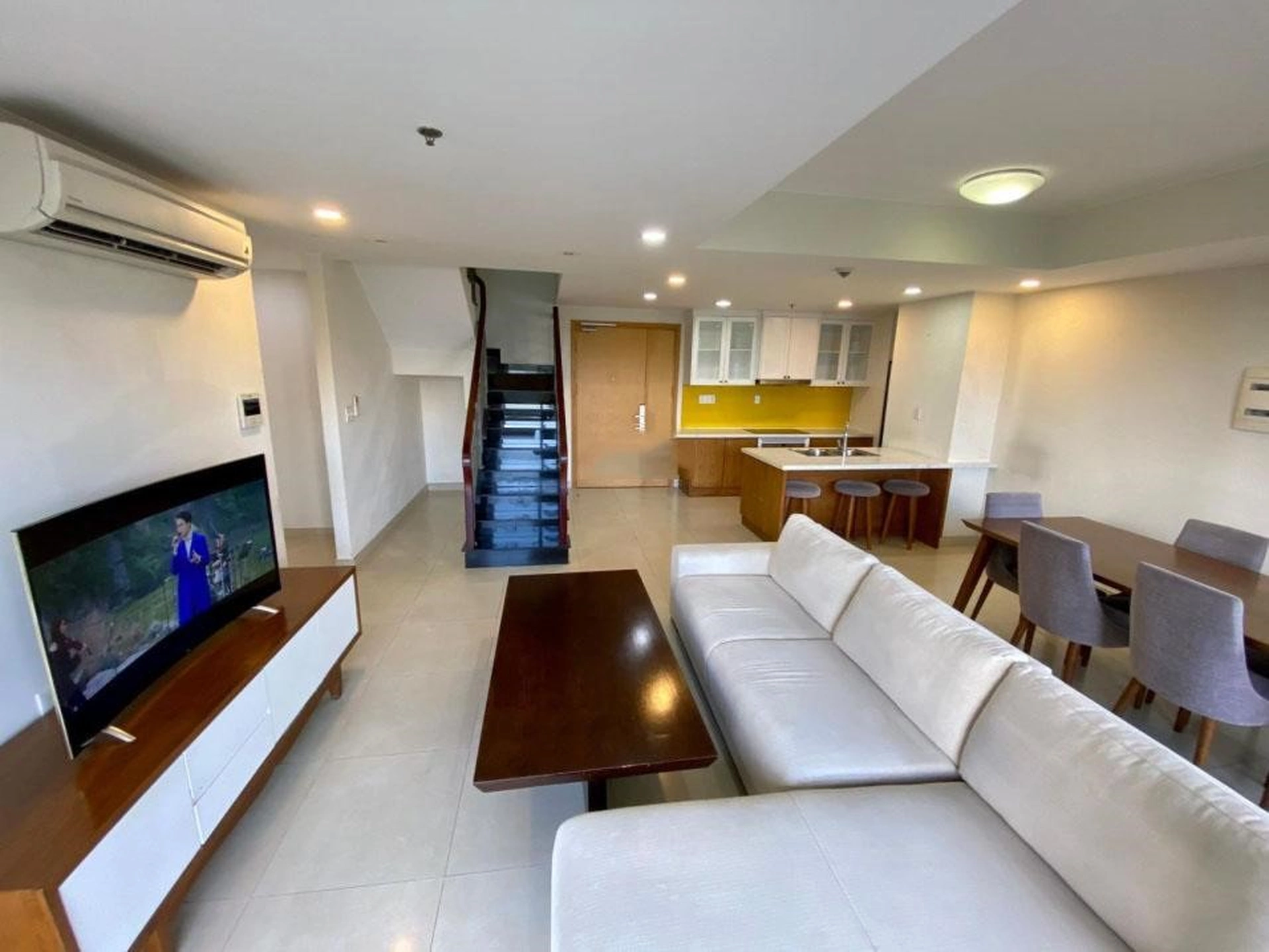 Cập nhật mới nhất về giá thuê căn duplex, 4 phòng ngủ chung cư Masteri An Phú