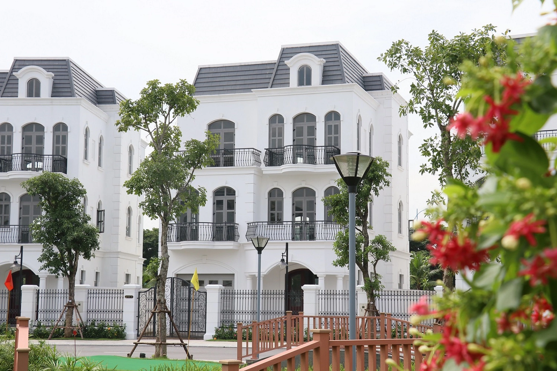 Cập nhật mới nhất giá bán nhà biệt thự, liền kề quận Tây Hồ