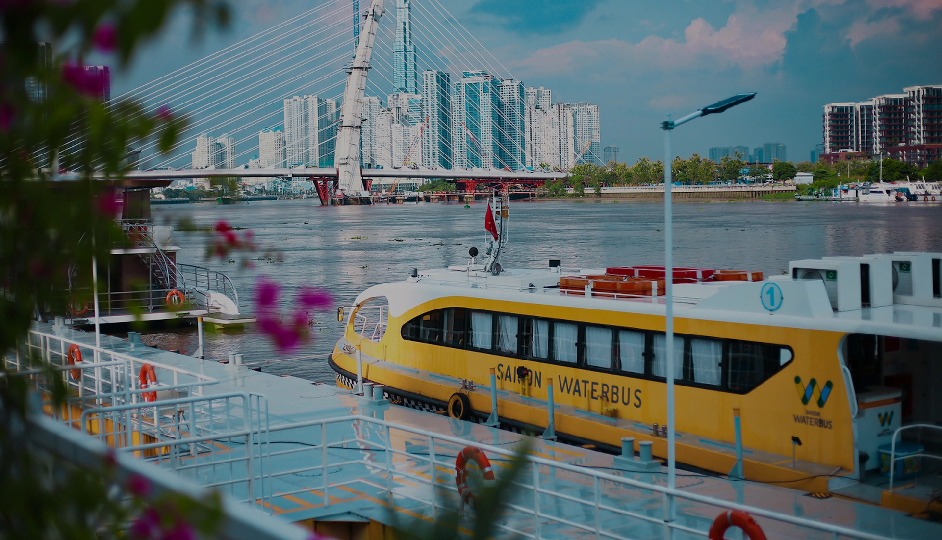 Hướng dẫn cách di chuyển từ Masteri Thảo Điền đến trạm bus sông Bình An