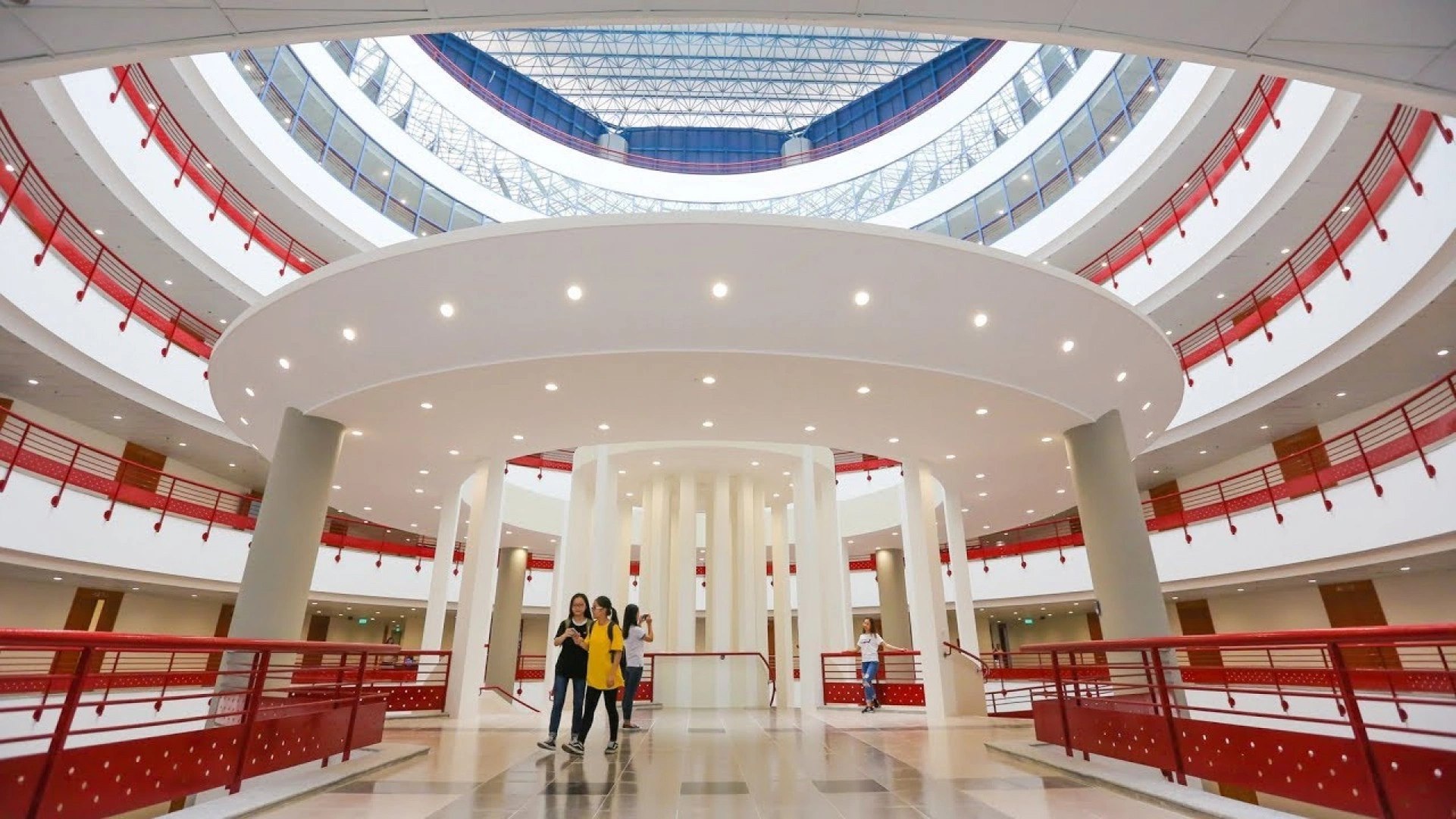 Gần chung cư Udic Riverside quận Hai Bà Trưng có các trường đại học, cao đẳng nào?