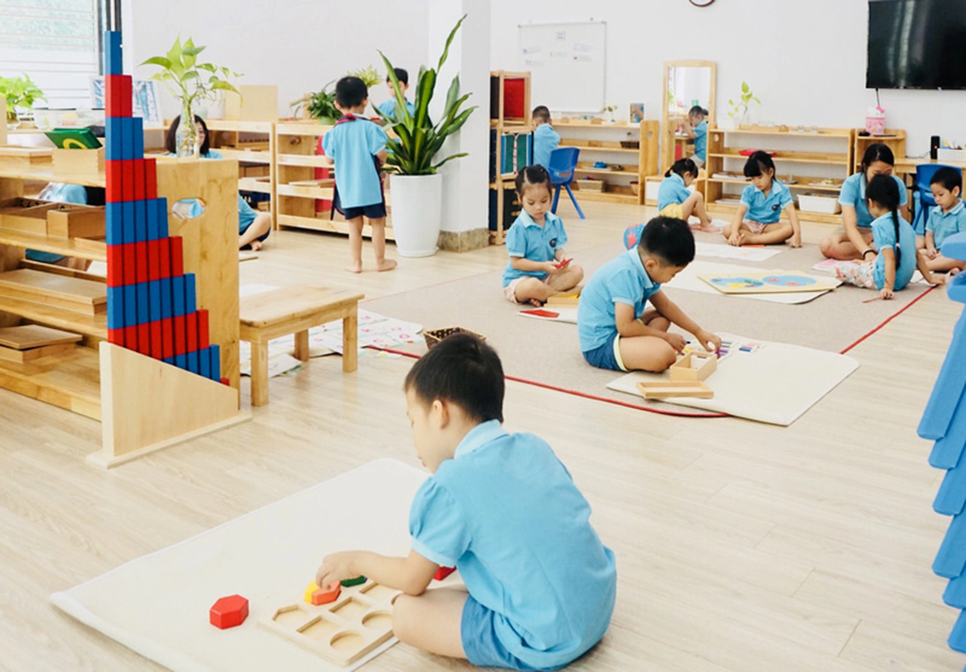 Gần chung cư Amber Riverside quận Hai Bà Trưng có trường mầm non montessori nào không?