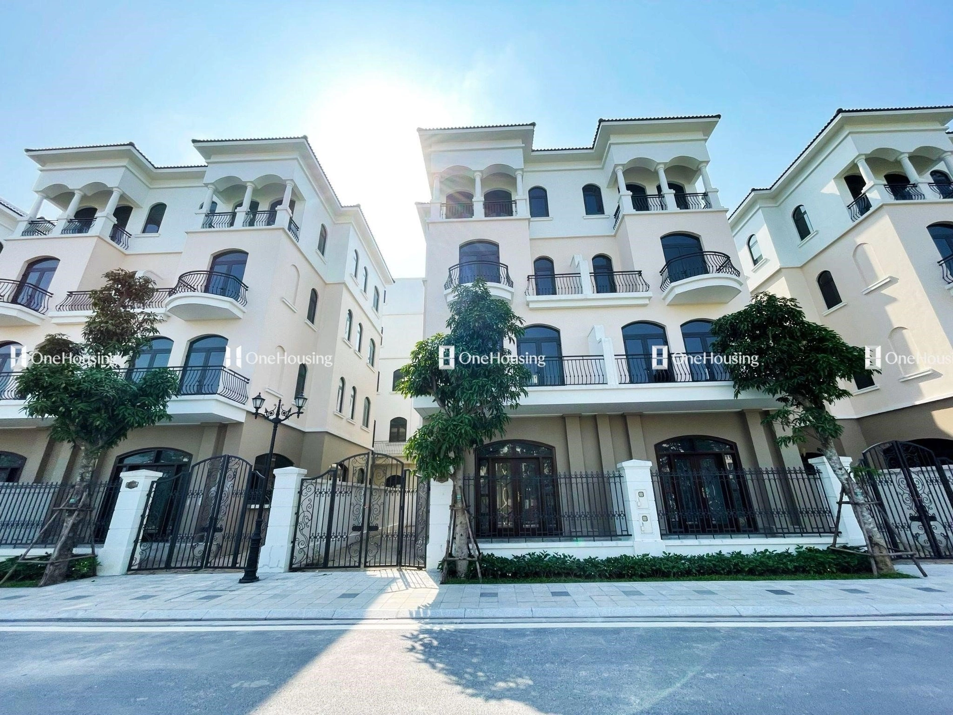 Biệt thự Vinhomes Ocean Park 2 OneHousing bán giá từ 15 - 20 tỷ đồng là những căn nào?