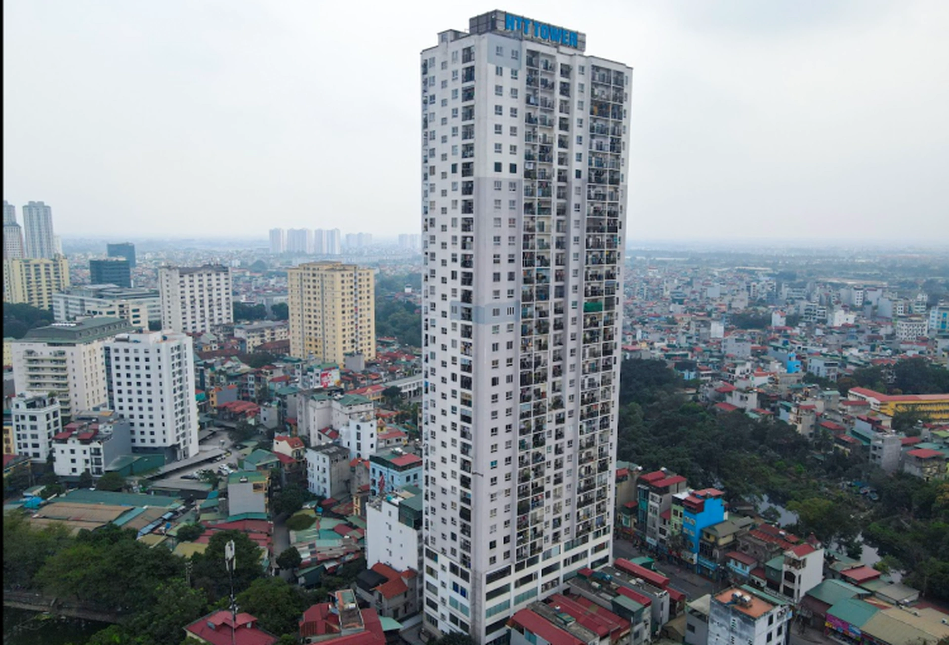 Có đủ chỗ đậu ôtô và xe máy tại chung cư HTT Tower 2 quận Hà Đông không?