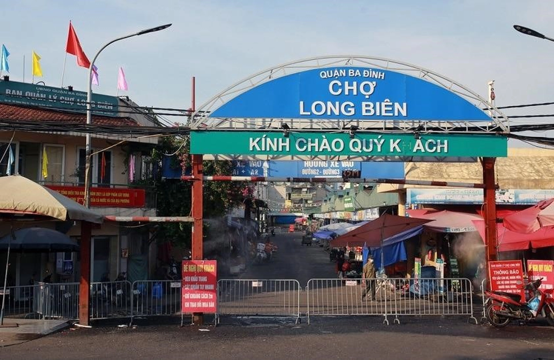 Nhà riêng gần chợ Long Biên, quận Ba Đình có giá bán bao nhiêu?