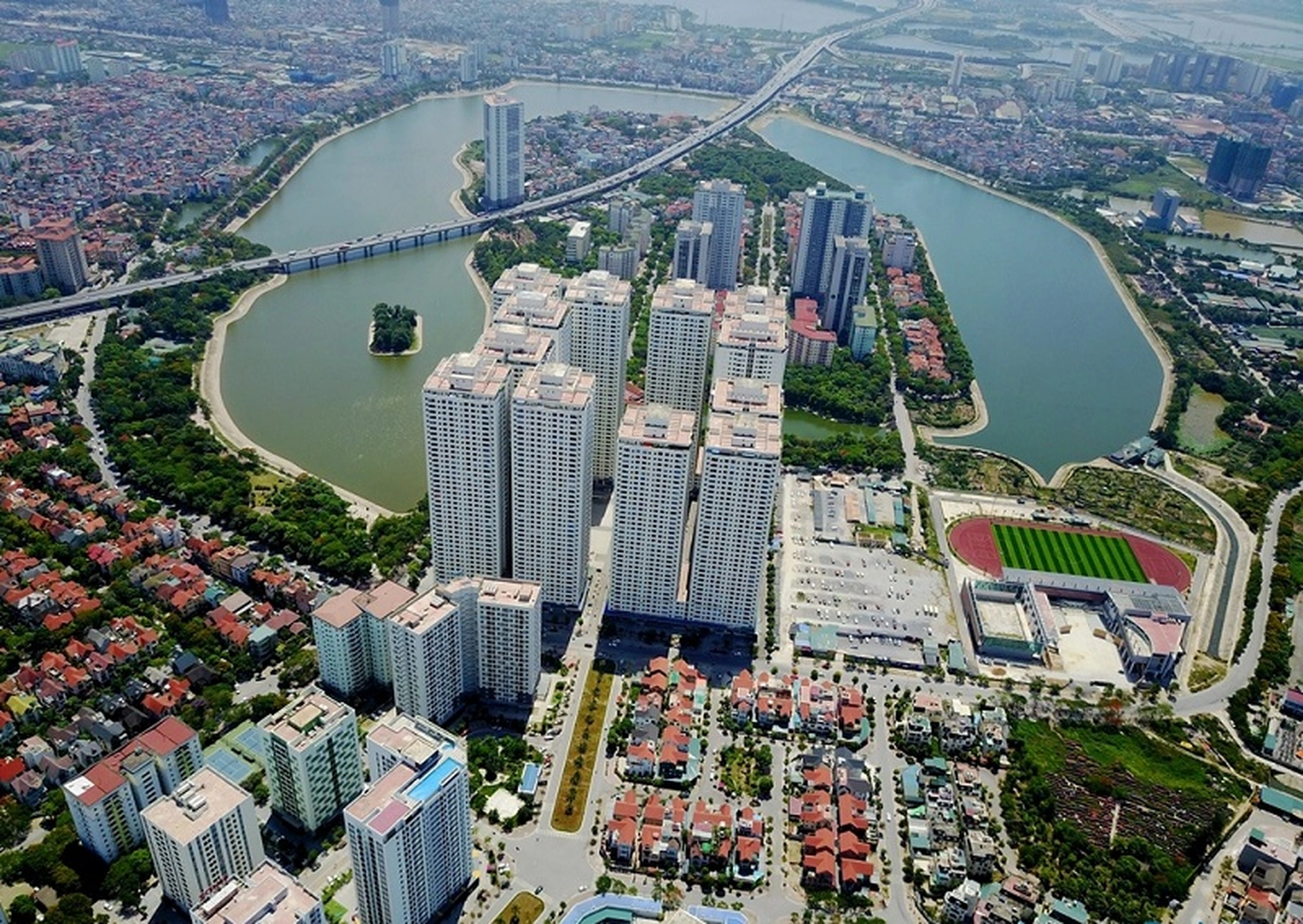 Địa điểm tiến hành thủ tục nhập khẩu với hộ gia đình mua nhà đất tại đường Nguyễn Hữu Thọ, quận Hoàng Mai