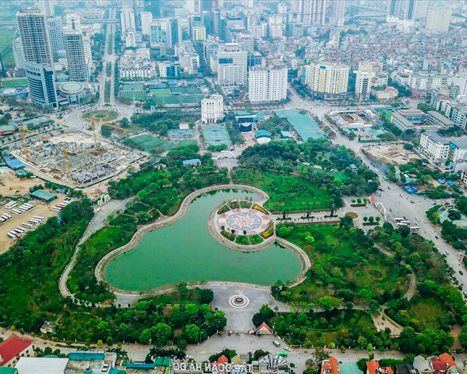 Địa điểm tiến hành thủ tục nhập khẩu với hộ gia đình mua nhà đất tại phố Thọ Tháp, quận Cầu Giấy