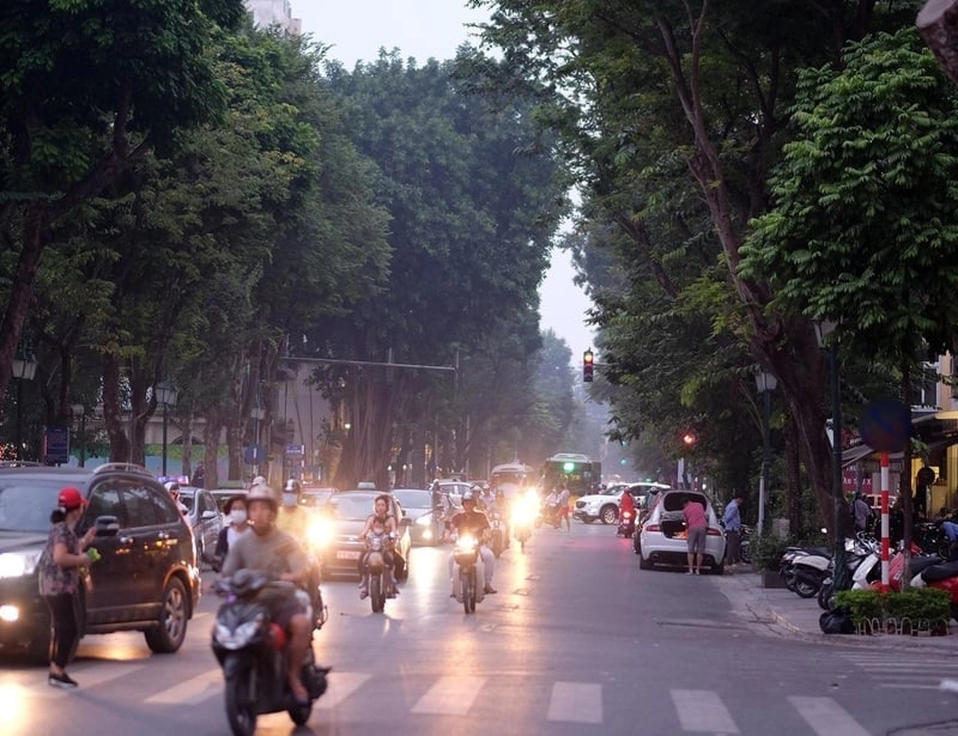 Nhà riêng gần Trung Tâm Cấp Cứu 115 Hà Nội, quận Hoàn Kiếm có giá bán bao nhiêu?