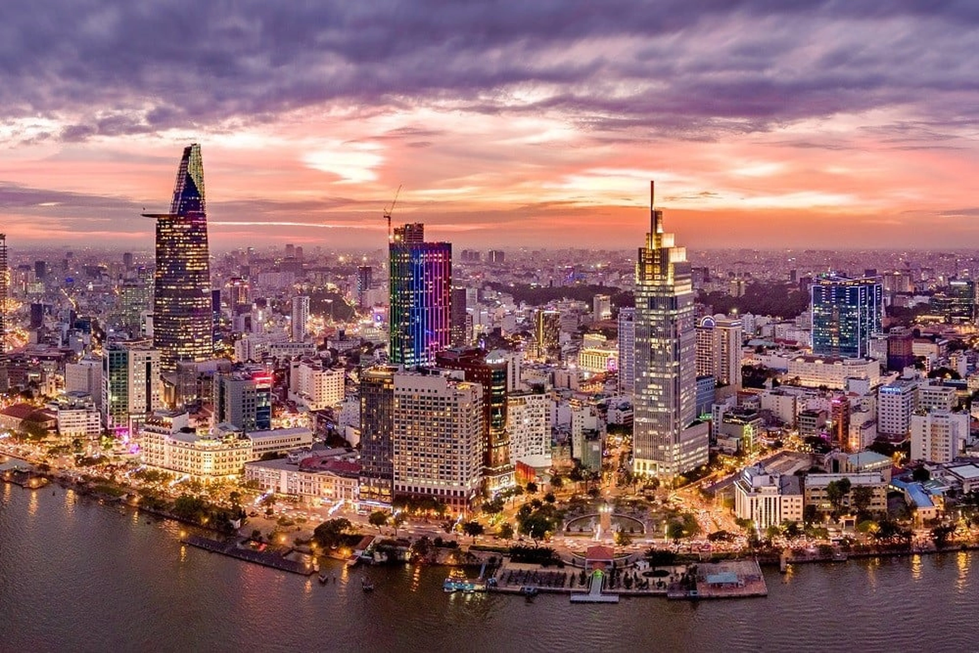 Nhà mặt phố đường Nguyễn Huy Tự, quận 1 hiện có giá bao nhiêu?