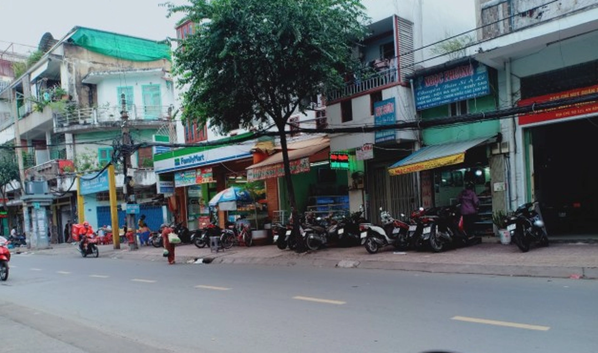Nhà mặt phố đường An Bình, Quận 5 hiện có giá bao nhiêu?