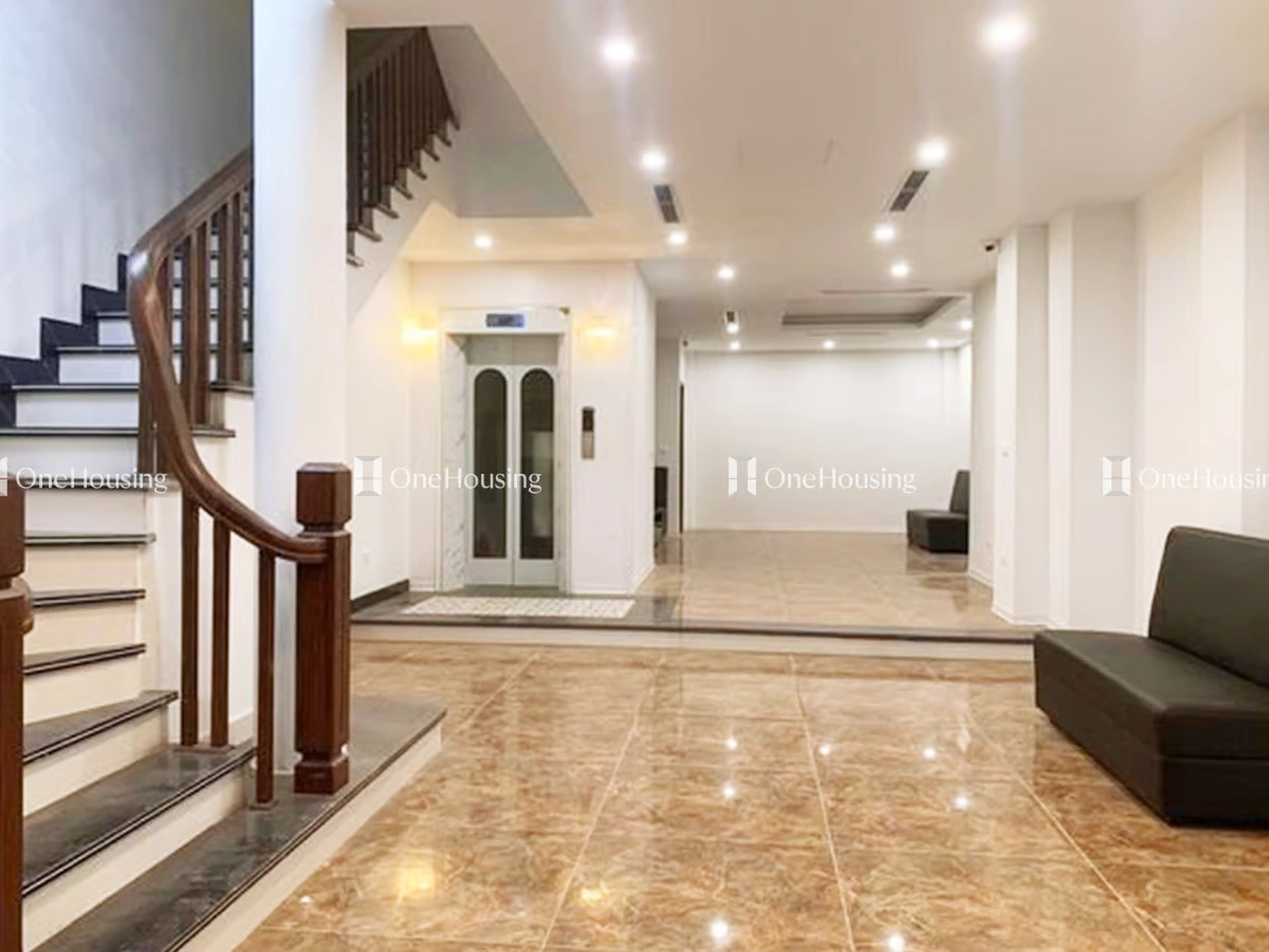 Đường, phố nào ở quận Hoàn Kiếm hiện có giá bán nhà đất cao nhất?