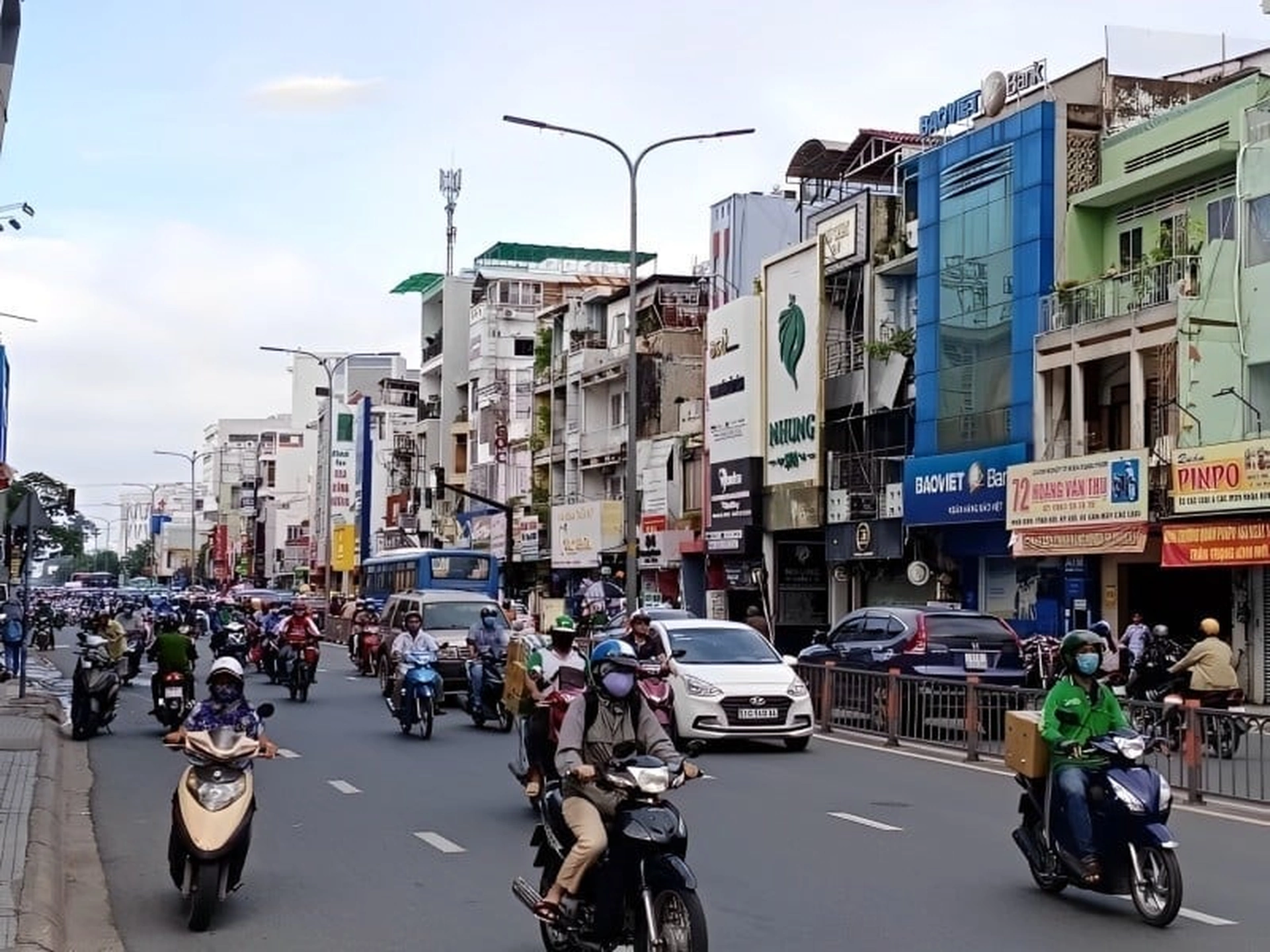 Nhà mặt phố đường Hoàng Văn Thụ, Quận Phú Nhuận hiện có giá bao nhiêu?