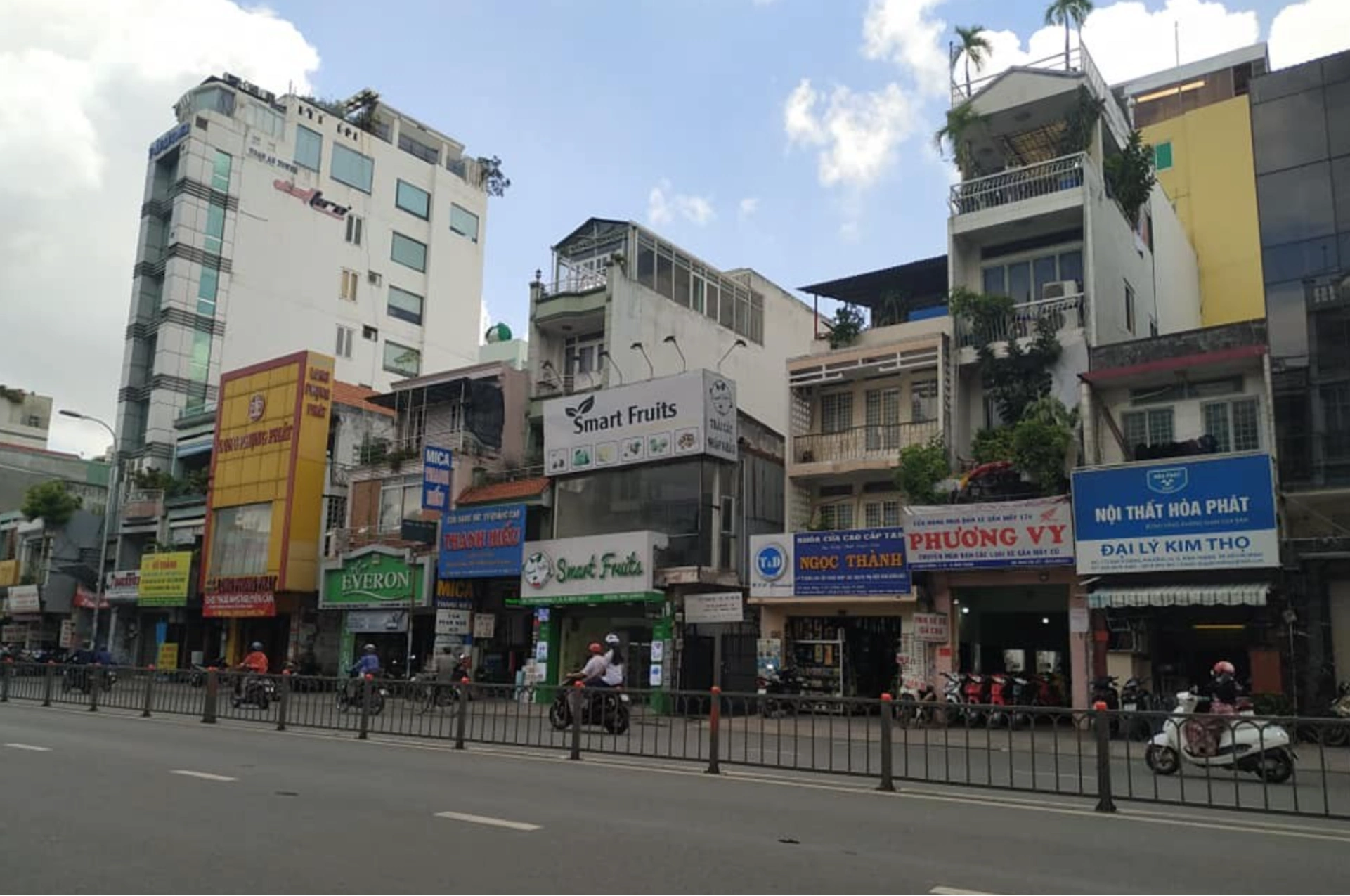 Giá bán nhà riêng, nguyên căn đường Bạch Đằng, Quận Bình Thạnh hiện tại là bao nhiêu?