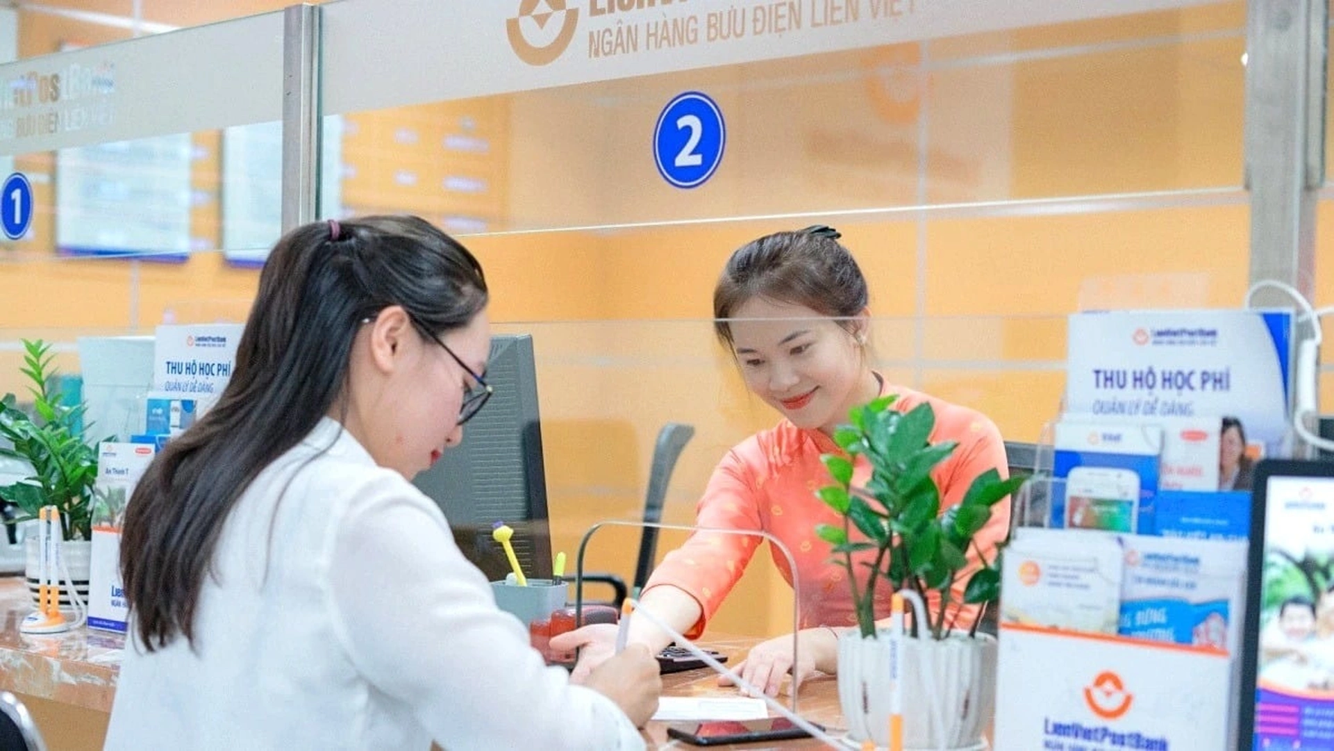 100 triệu gửi ngân hàng LPBank lãi suất bao nhiêu?