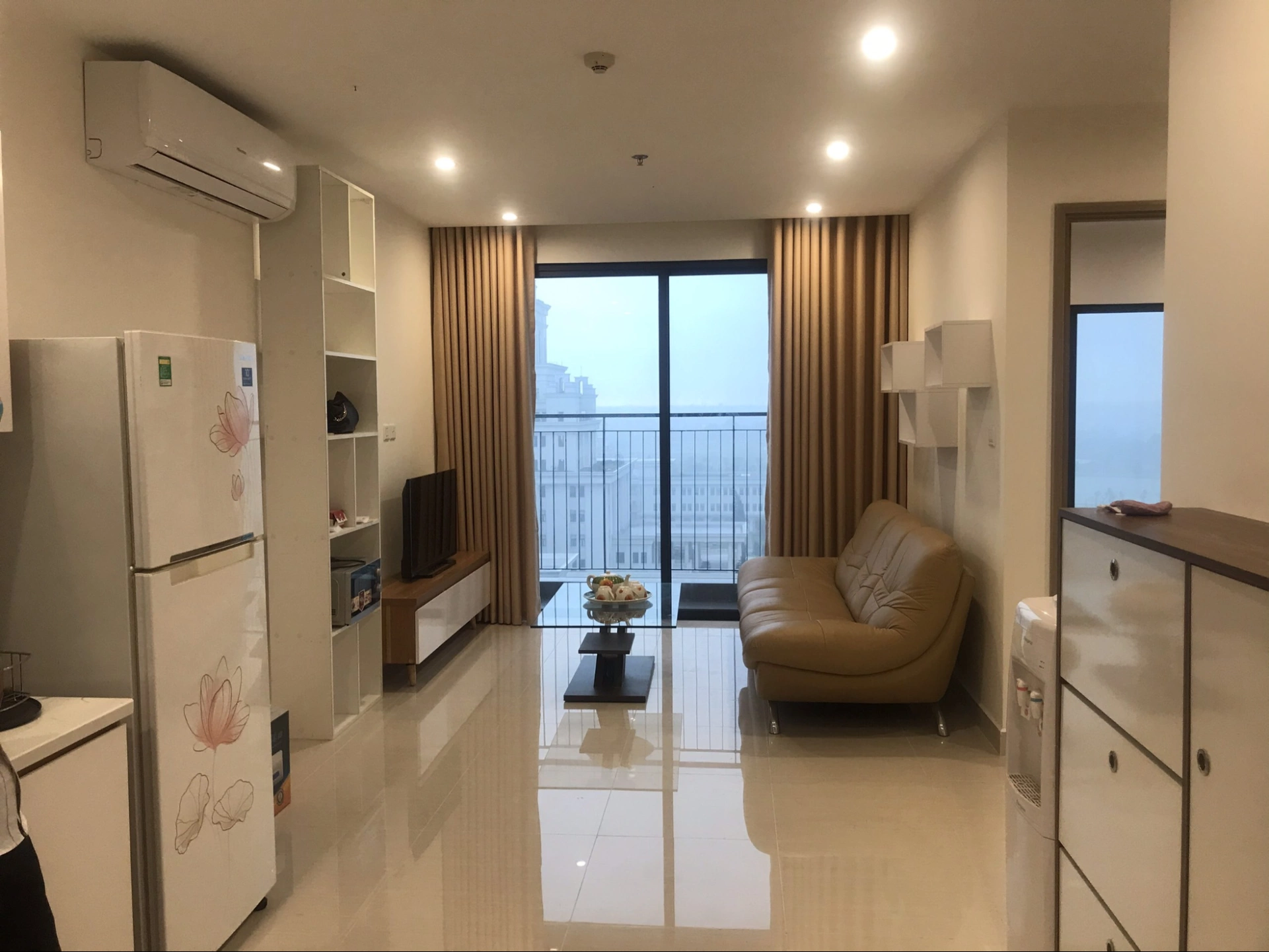 Nên bán căn 2PN tòa R1.01 Vinhomes Ocean Park ở đâu để được giá hợp lý?