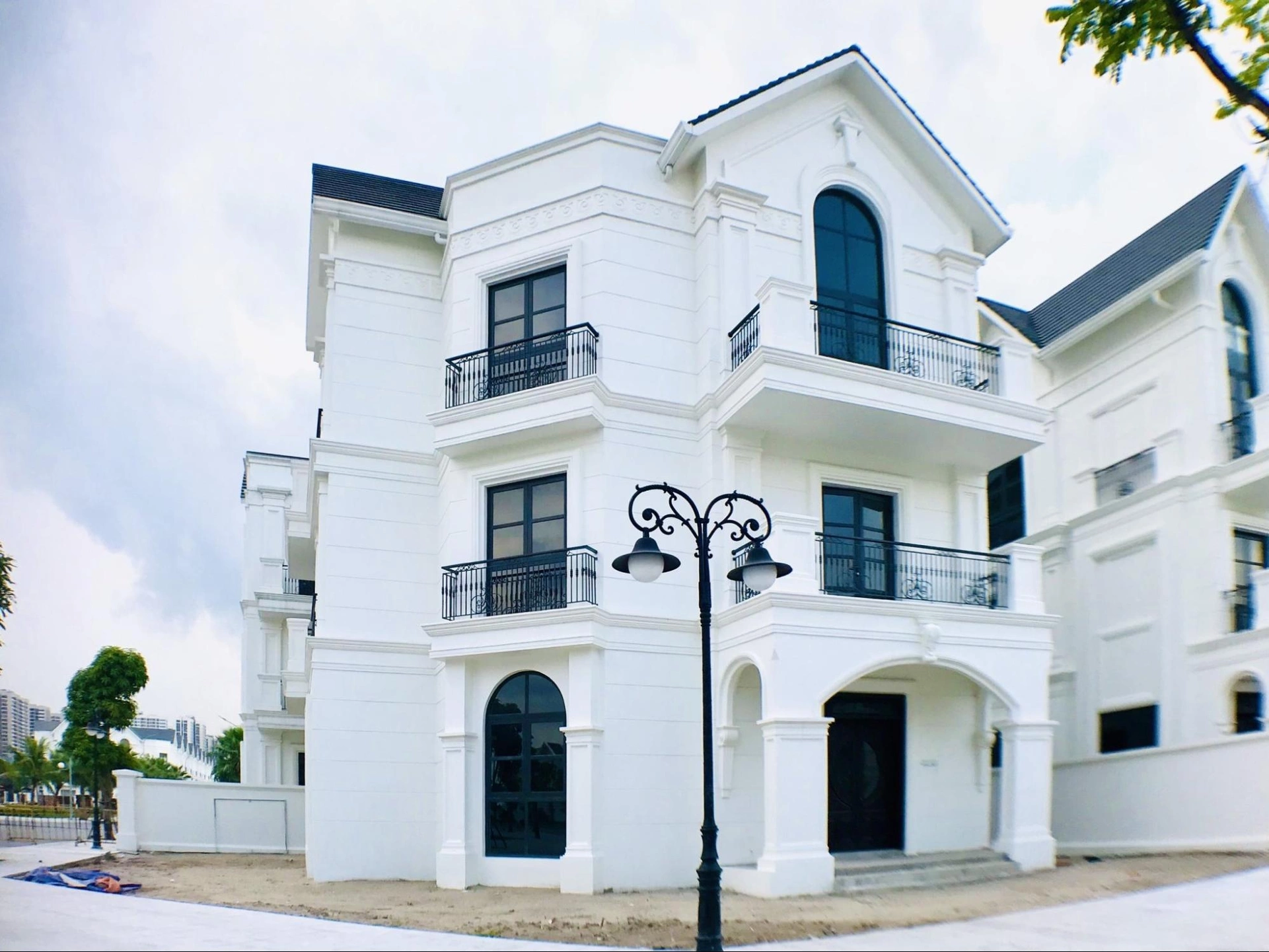 Bán nhà liền kề 80 - 100m2 phân khu Hải Âu Vinhomes Ocean Park ở đâu giá hợp lý?