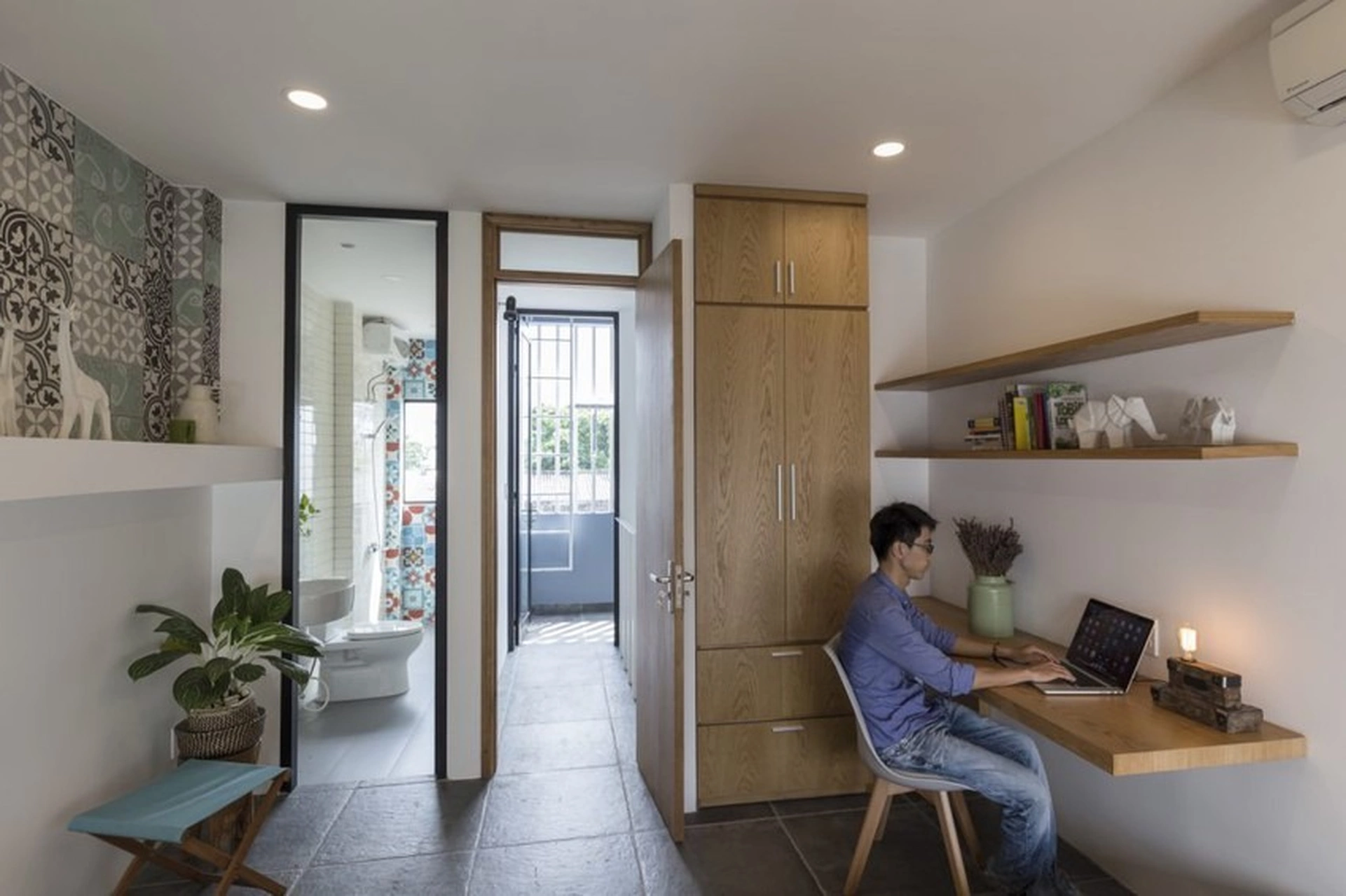 Học hỏi cách cải tạo nhà đẹp từ căn nhà cũ 35m2