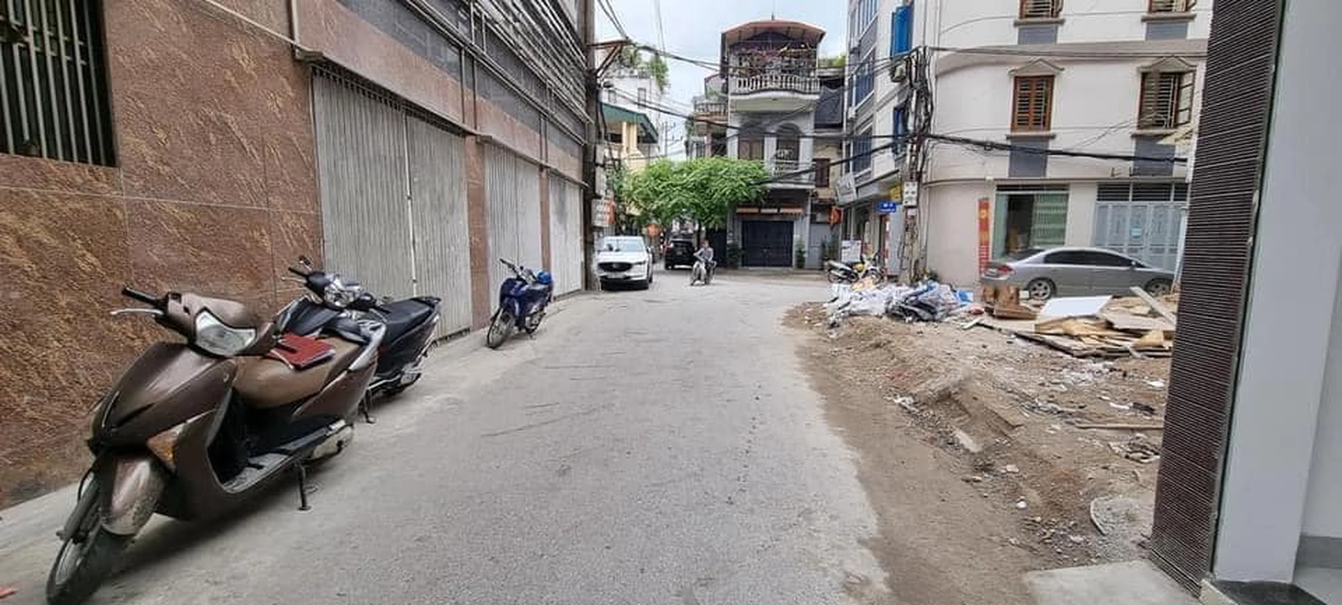 Nhà mặt ngõ diện tích dưới 30m2 cách đường Nguyễn Văn Linh quận Long Biên giá bao nhiêu?
