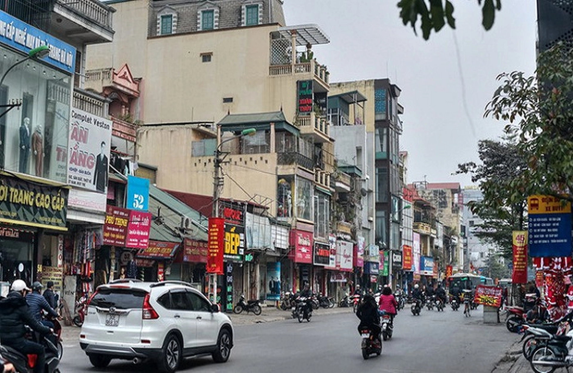 Nhà mặt ngõ diện tích 30m2 - 45m2 đường Khâm Thiên quận Đống Đa giá bao nhiêu?