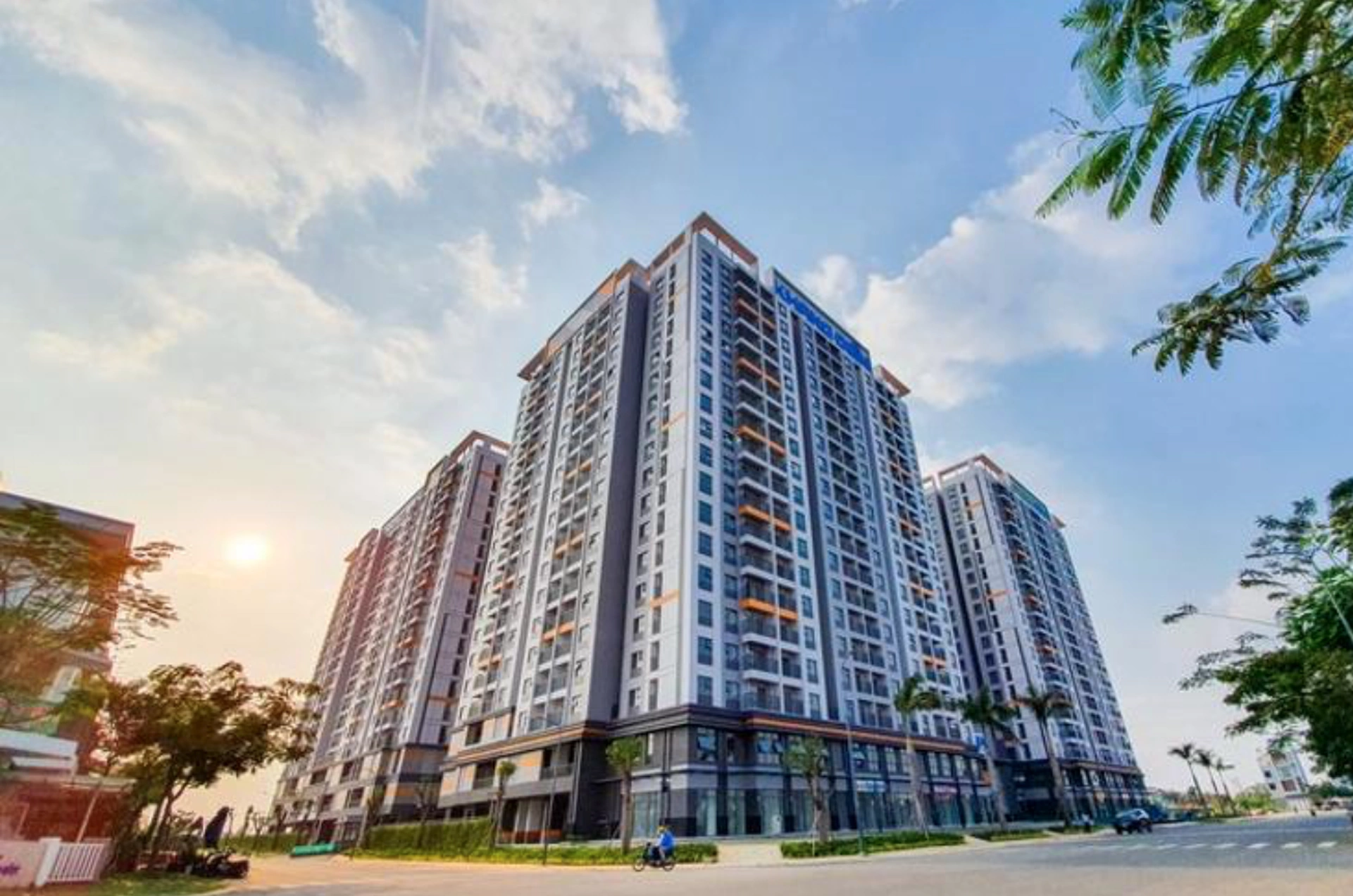 Chung cư nào có giá cao nhất, thấp nhất tại xã Phong Phú huyện Bình Chánh?