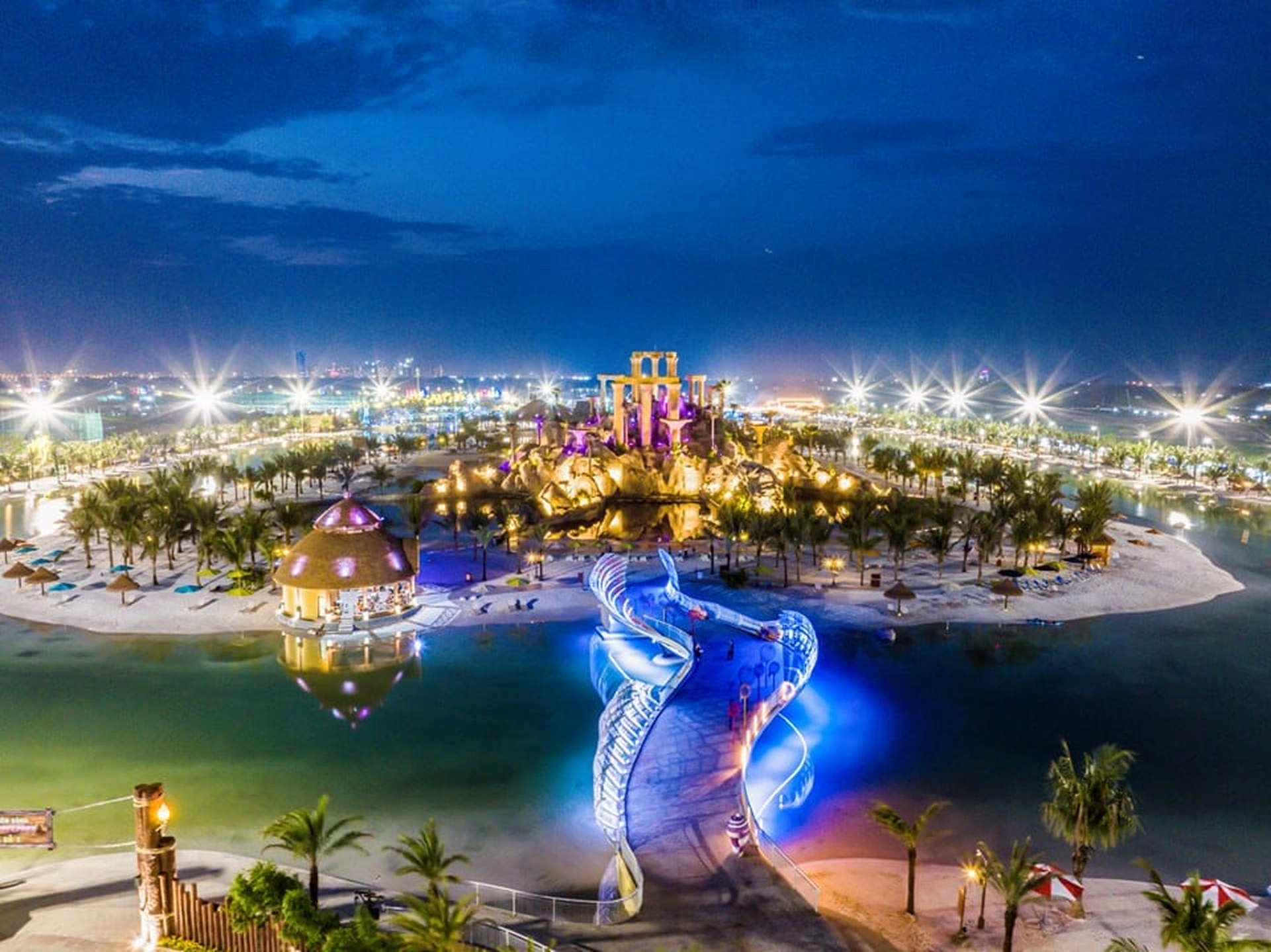 Công viên Royal Wave Park có những trò chơi gì hấp dẫn giới trẻ?