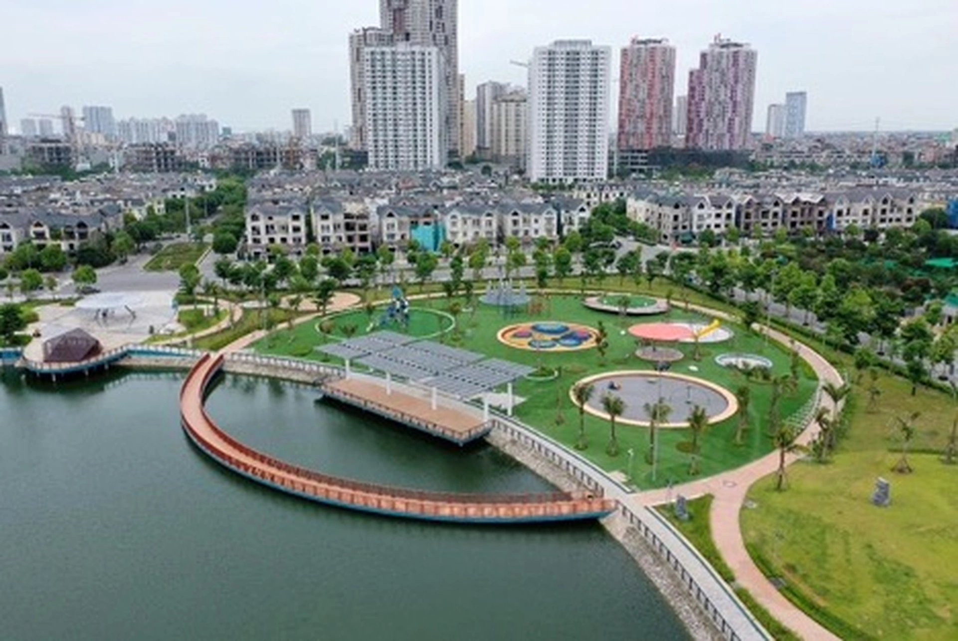 Giá căn 2 phòng ngủ rẻ nhất và đắt nhất tại quận Hà Đông là bao nhiêu?