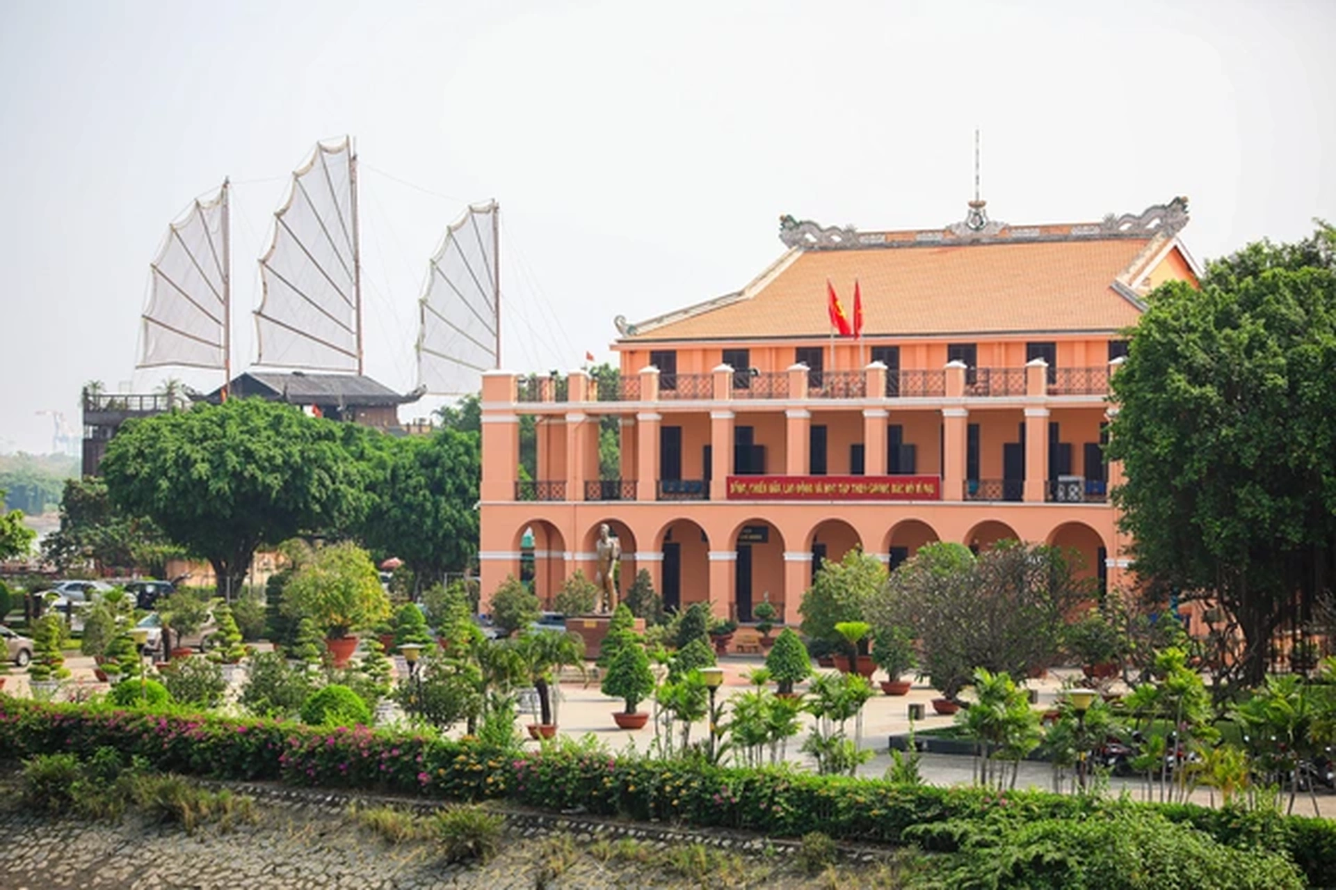 Giá căn hộ chung cư quận 4 diện tích dưới 30m2 đang bán bao nhiêu tiền 1m2