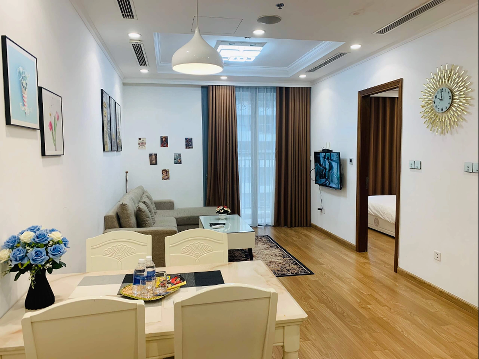 Căn hộ 2PN tòa T1 Times City 70.4m2 đang bán bao nhiêu?