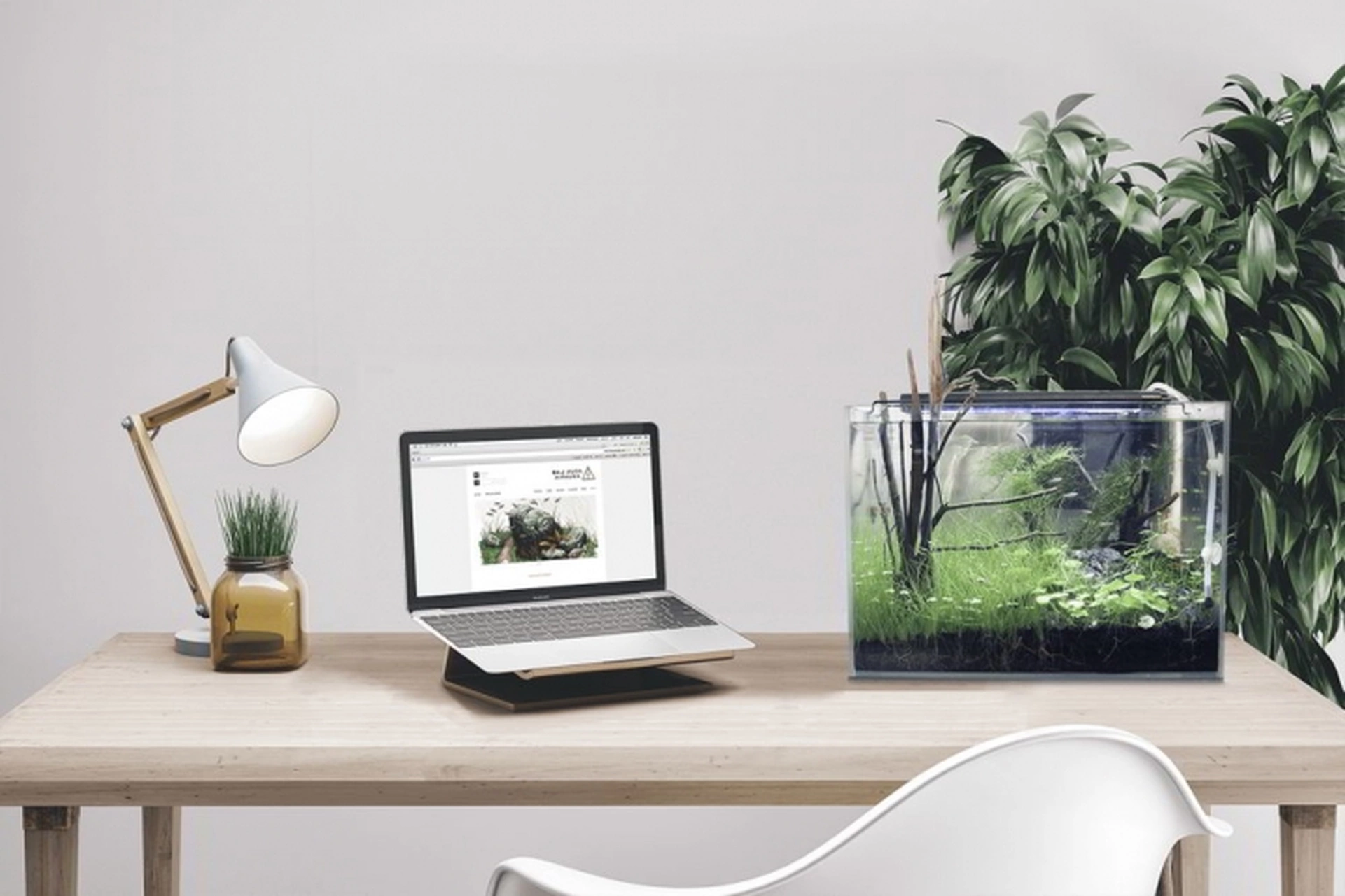 Cách trang trí bàn làm việc tại nhà độc đáo cho giới trẻ