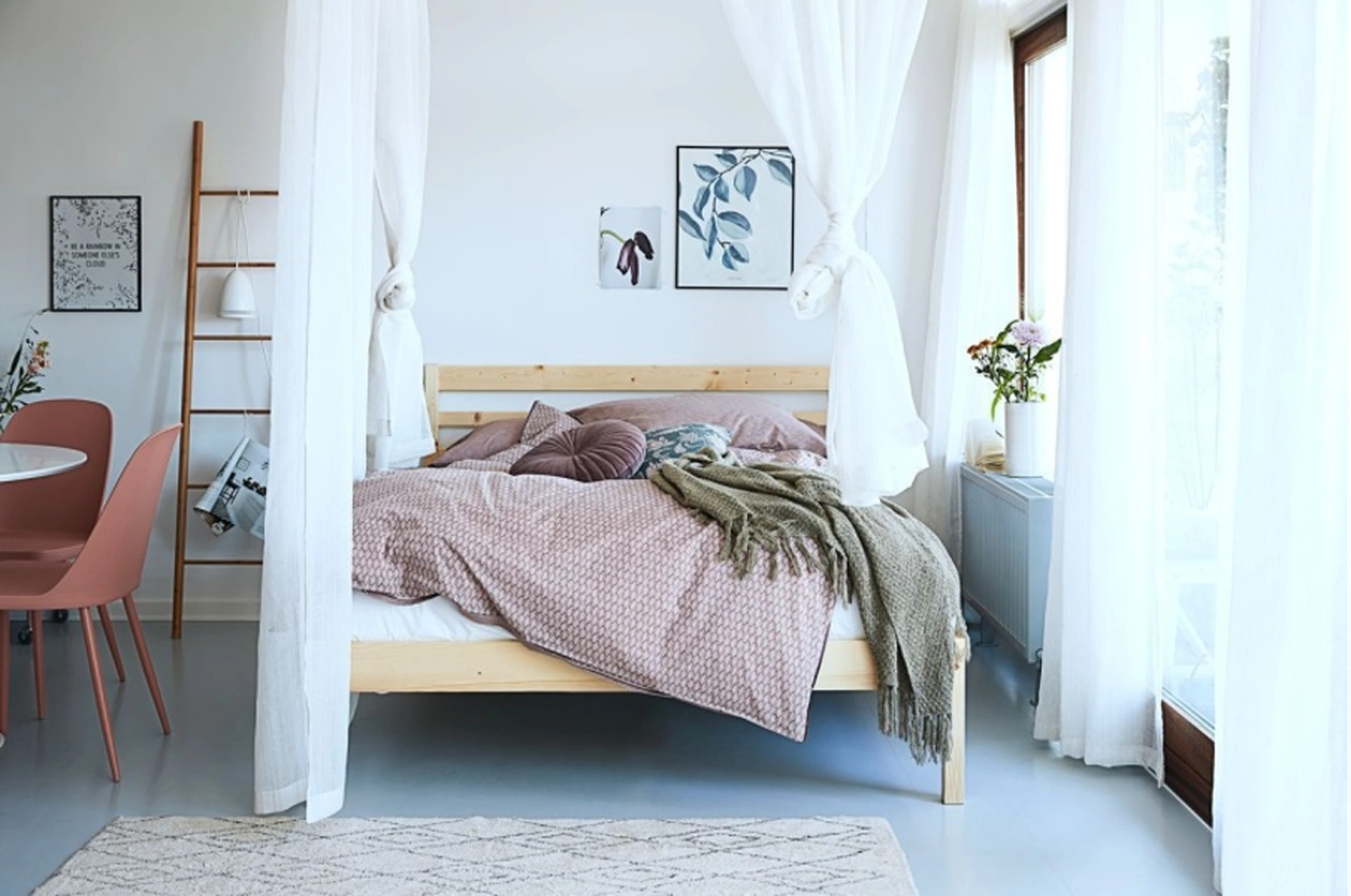 Bí quyết trang trí phòng ngủ nhỏ trở nên rộng rãi dành cho giới trẻ