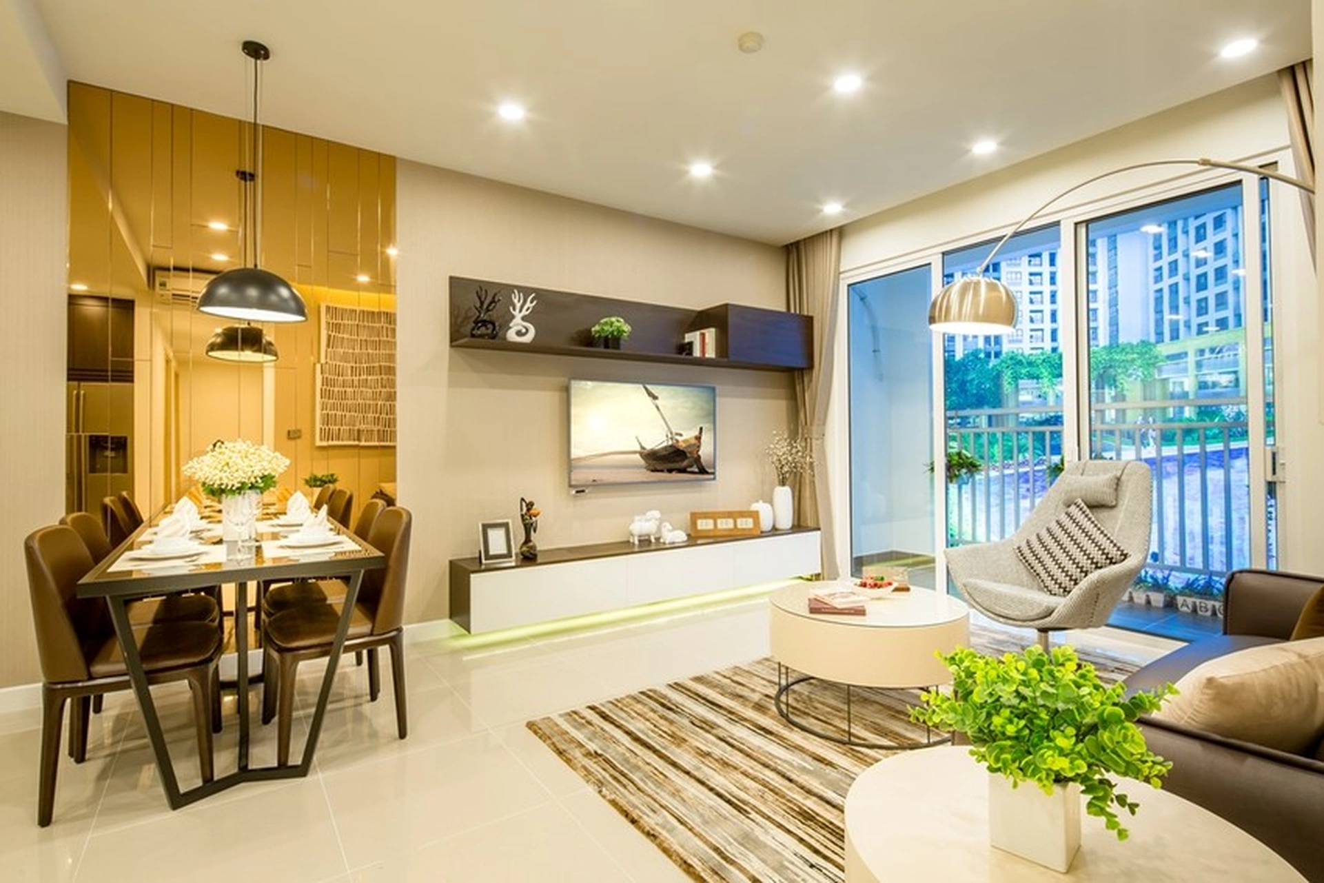 Quận Tân Phú có chung cư nào đang cho thuê trên 10 triệu đồng/tháng? 