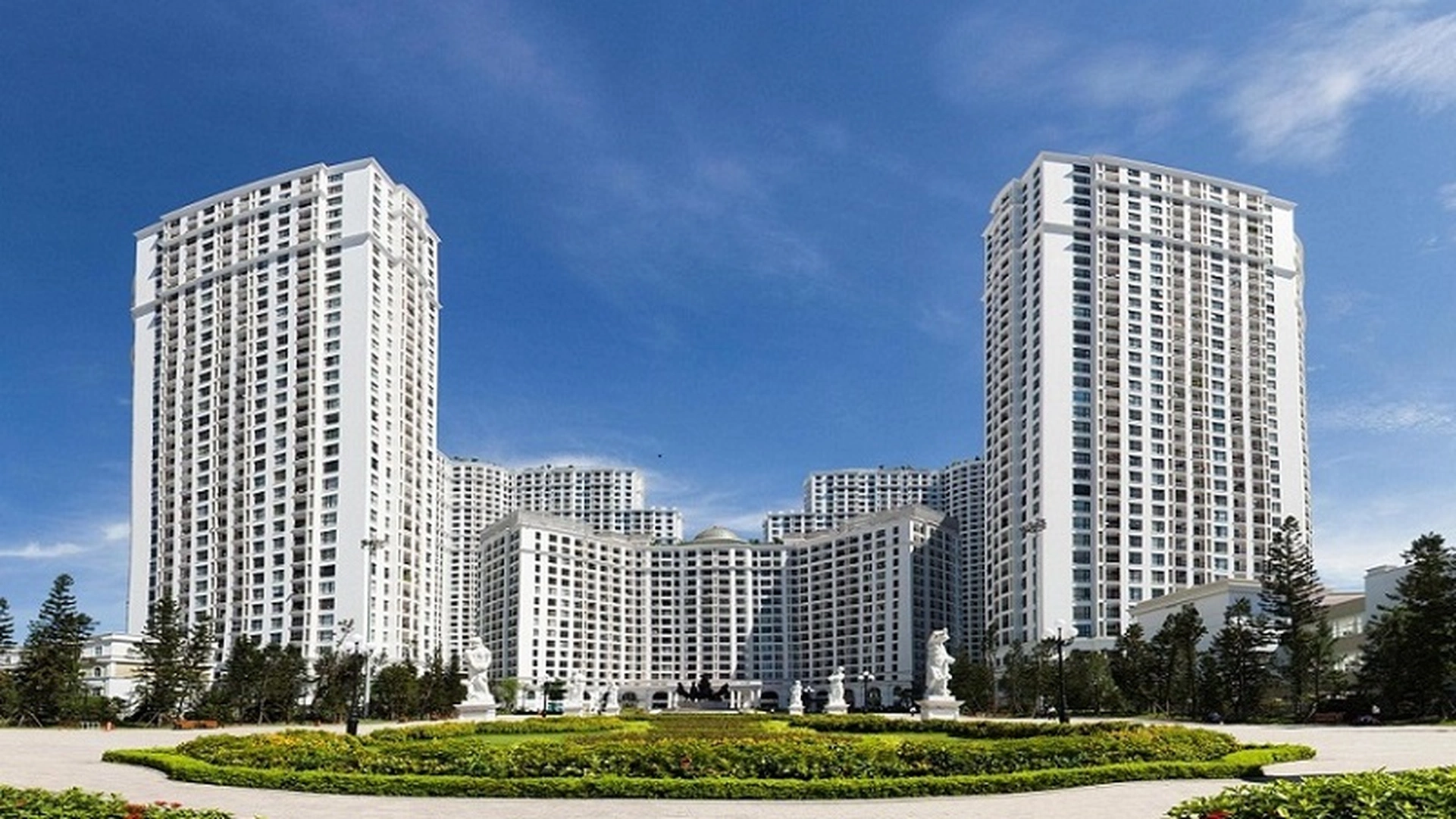 Chung cư cao cấp nào gần trường Đại học Kinh tế Quốc dân, quận Hai Bà Trưng?