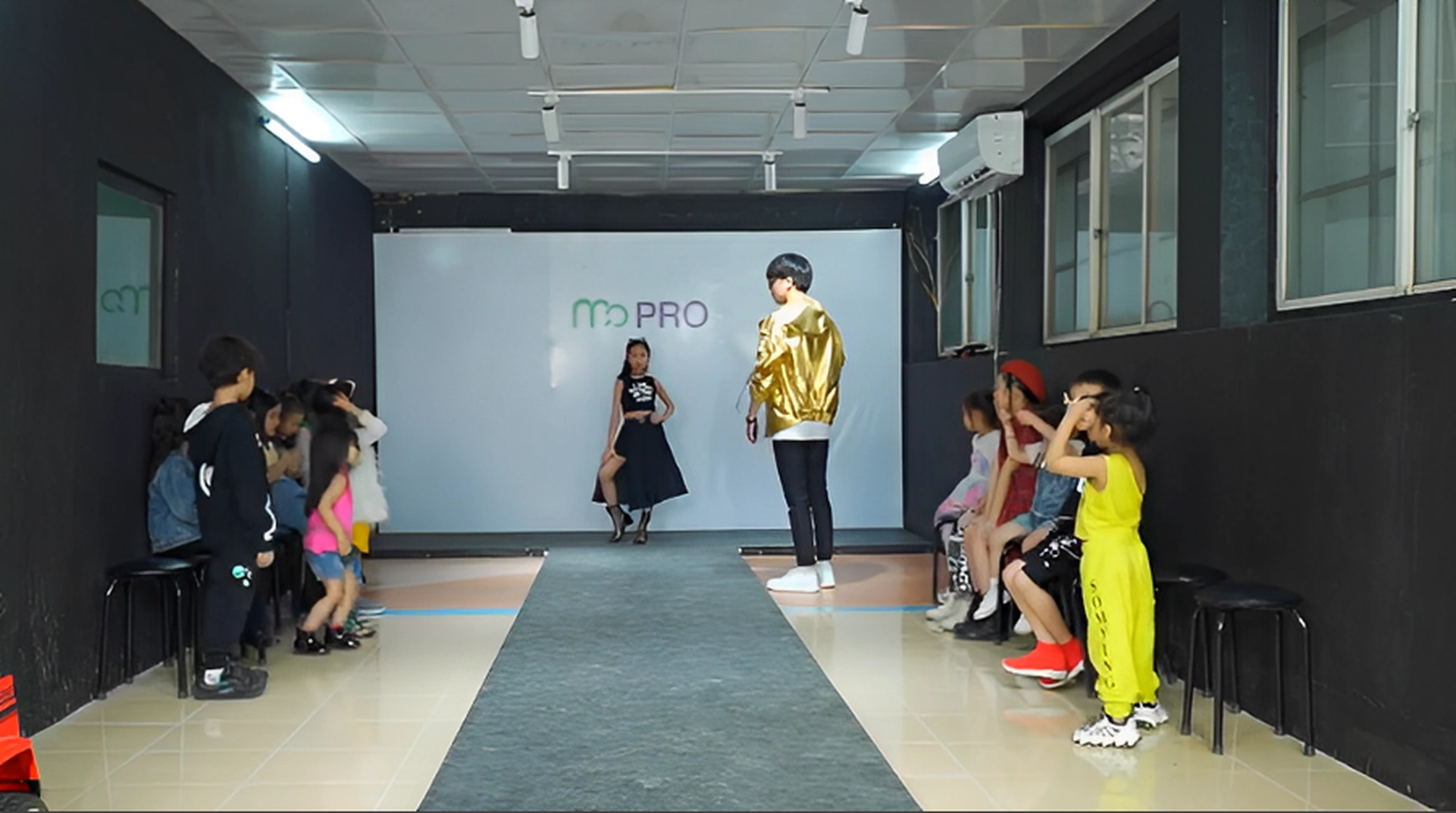 Gợi ý top 3 trung tâm đào tạo người mẫu nhí tốt nhất tại quận Hai Bà Trưng