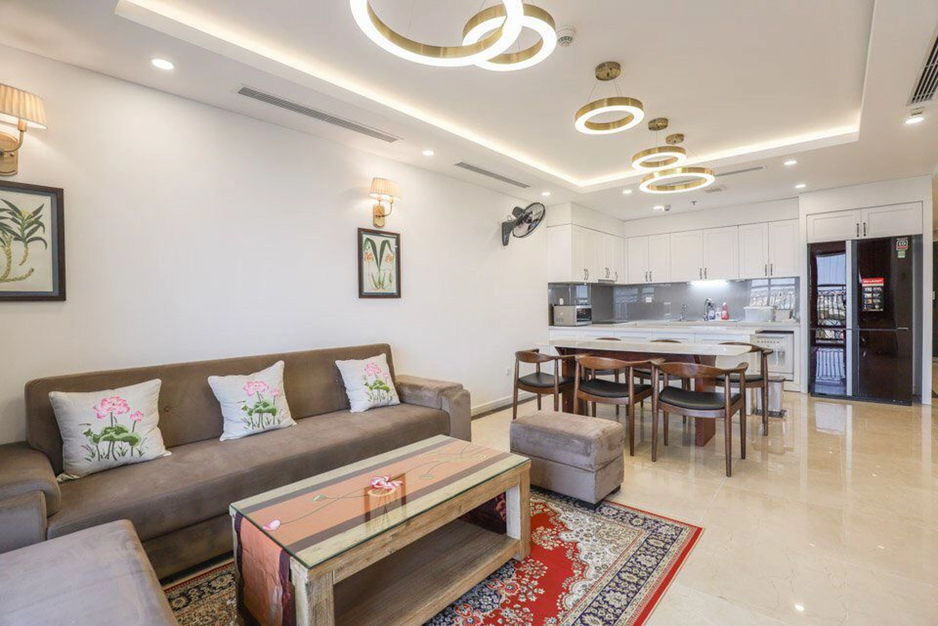 Giá thuê căn hộ 3 phòng ngủ đắt nhất quận Tây Hồ đang là bao nhiêu?
