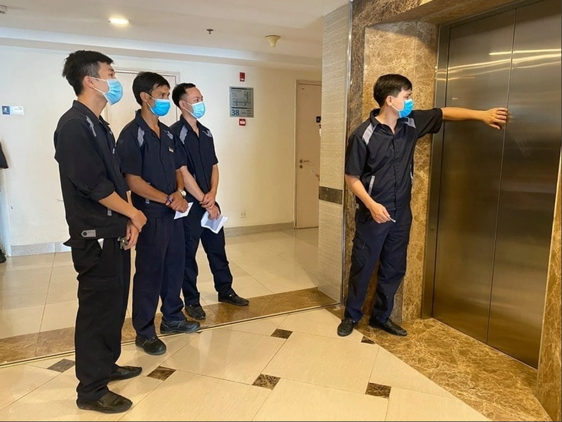 Mỗi tháng cư dân phải trả những loại phí cố định nào khi ở chung cư?
