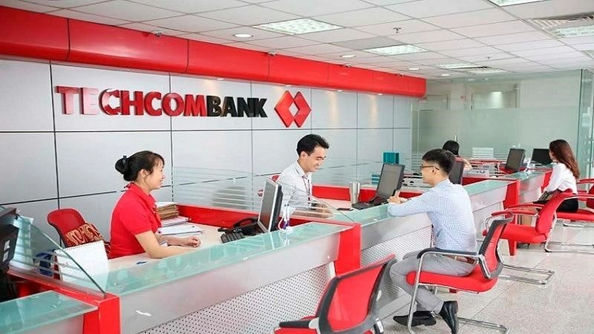 Trong Vinhomes Smart City Tây Mỗ chi nhánh Techcombank nằm ở đâu?